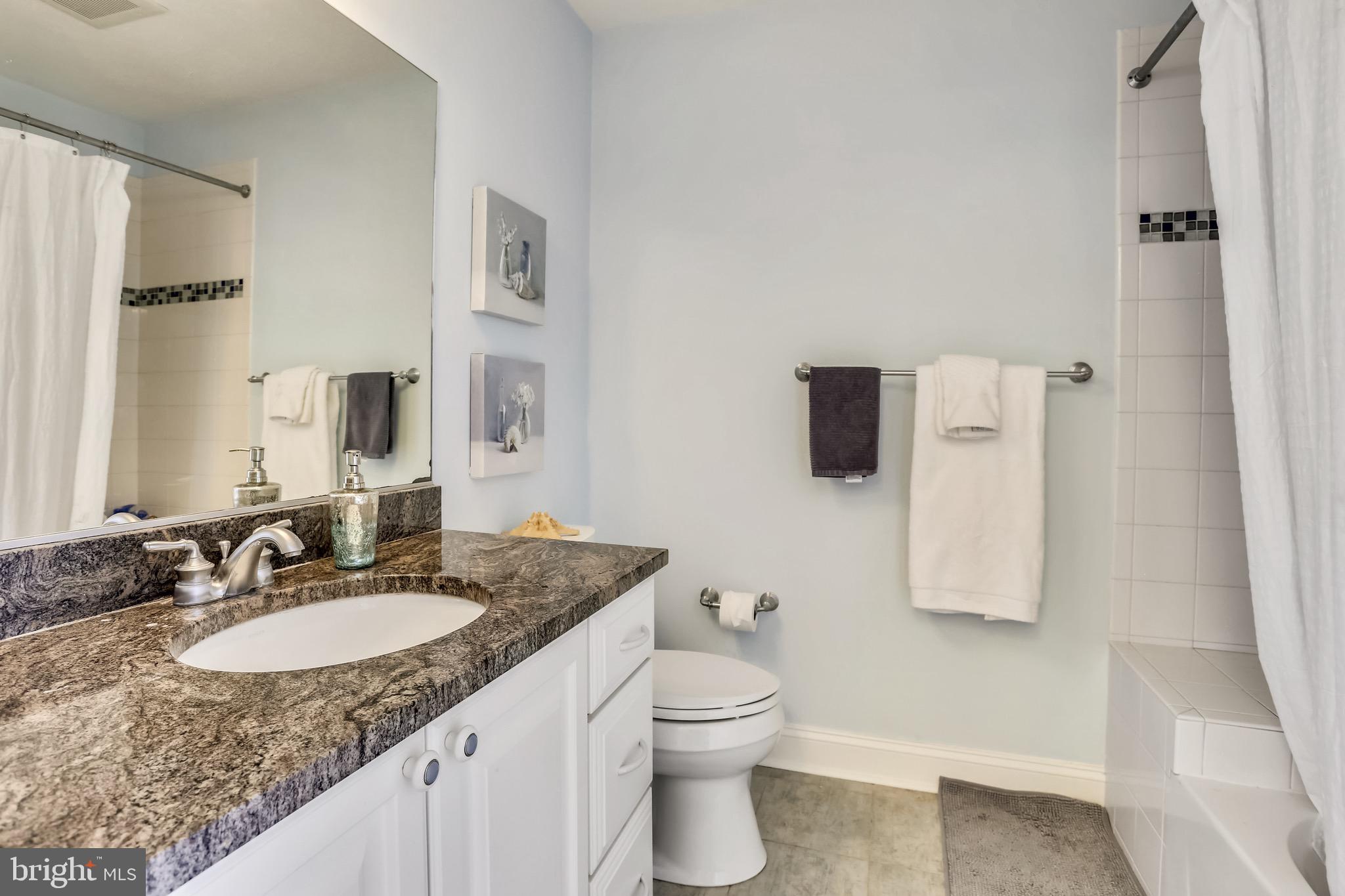 REGENCY ESTATES - Residential