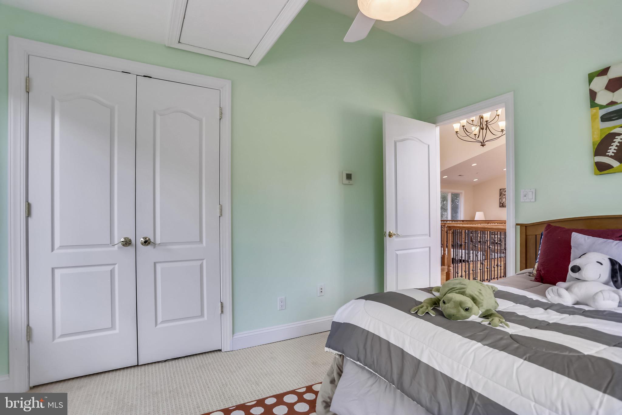 REGENCY ESTATES - Residential