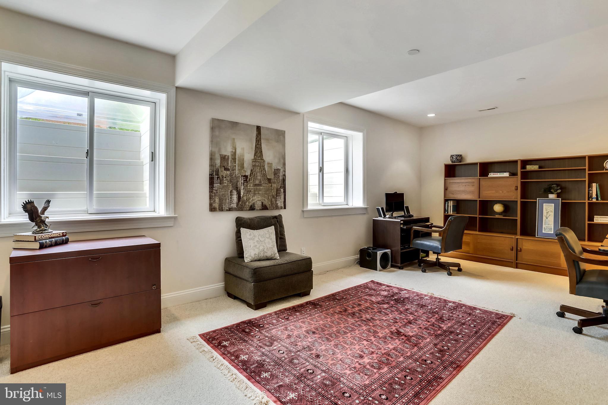 REGENCY ESTATES - Residential