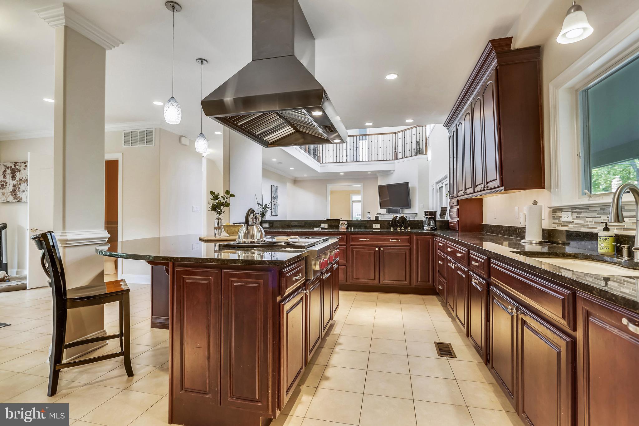 REGENCY ESTATES - Residential