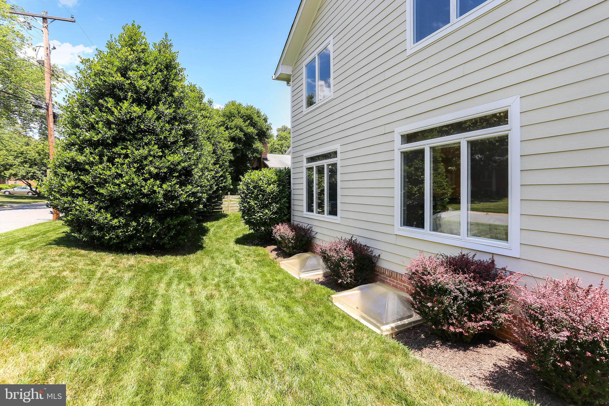 REGENCY ESTATES - Residential