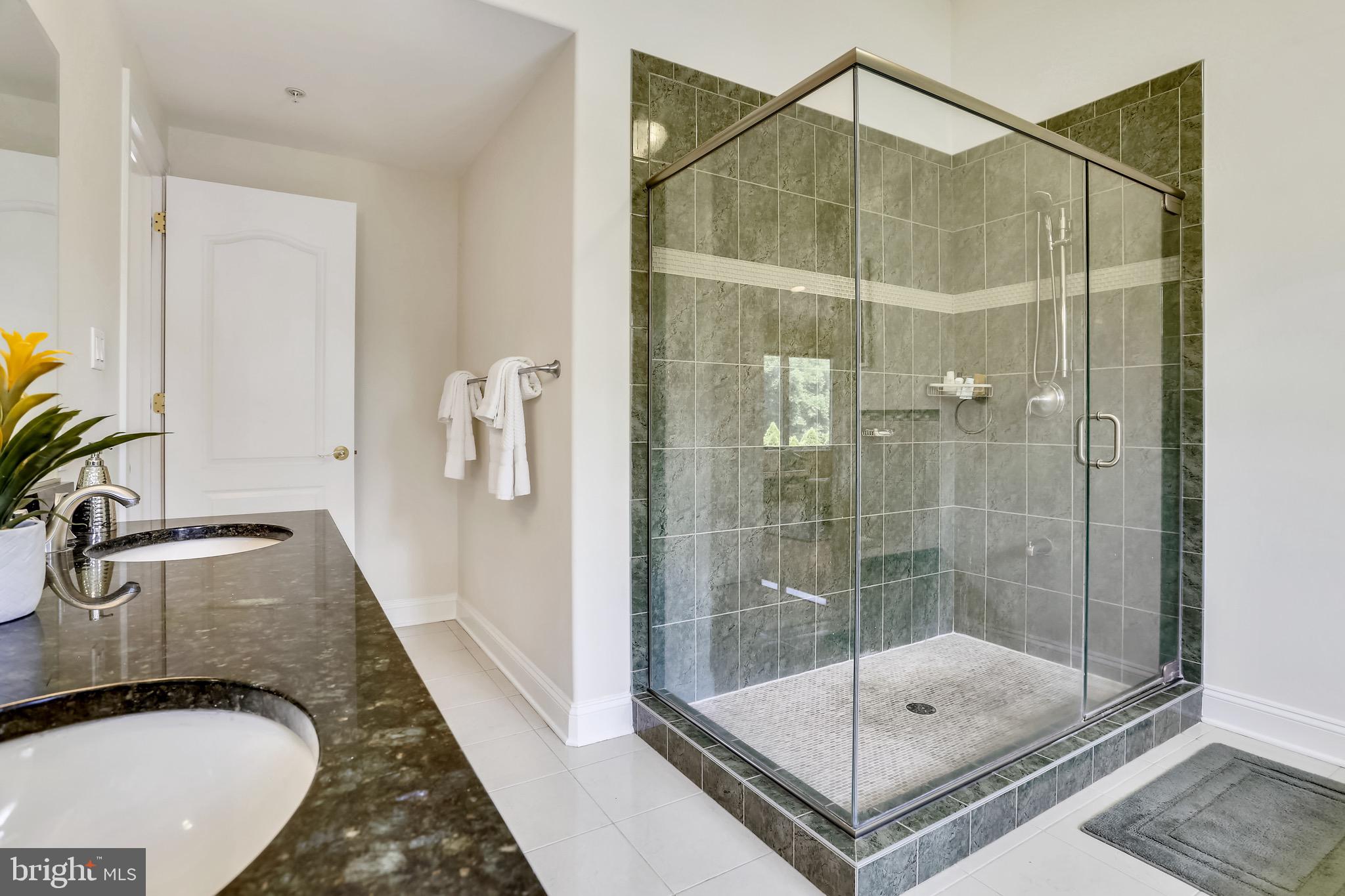 REGENCY ESTATES - Residential
