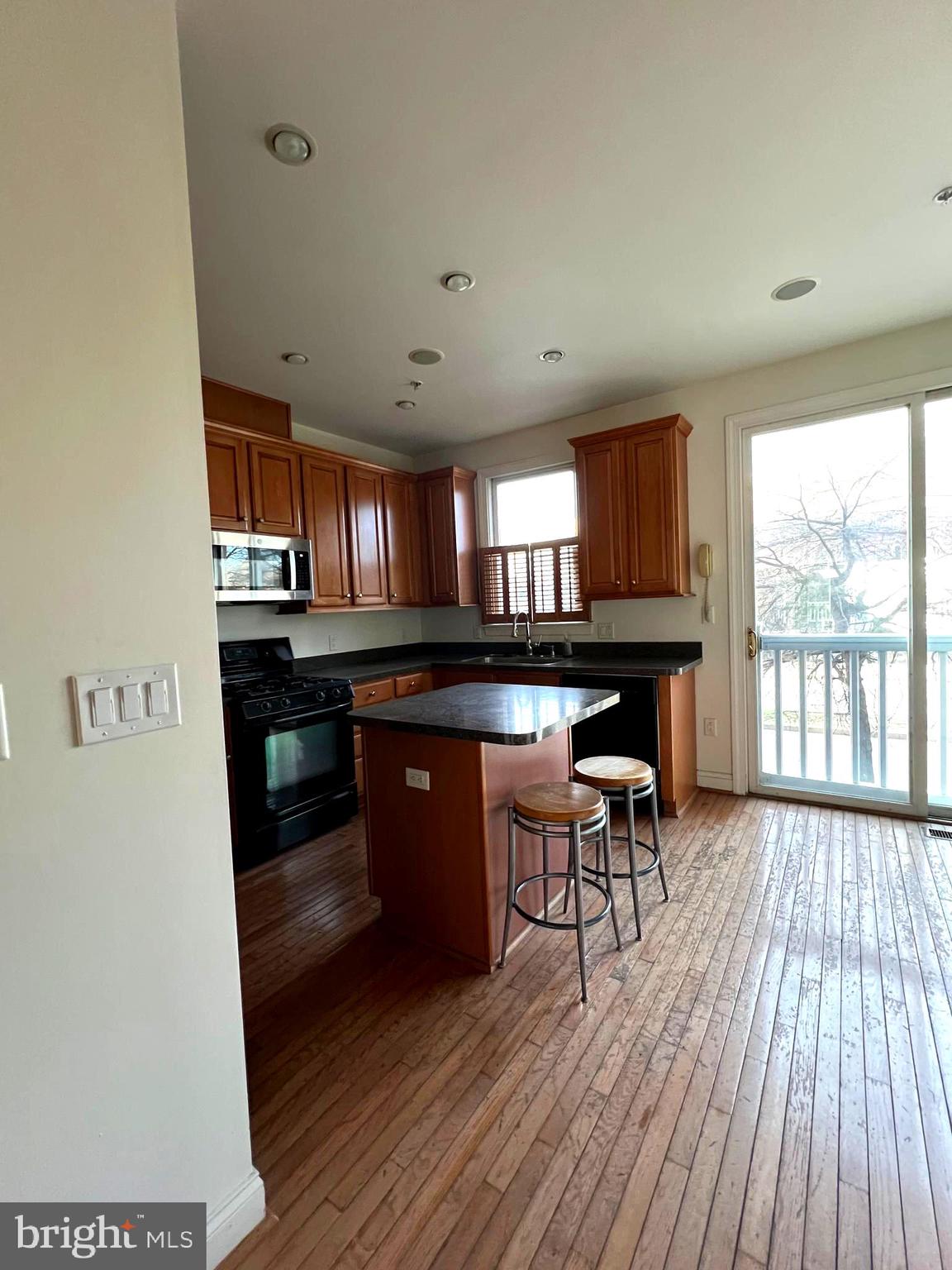 SOUTH BALTIMORE - Residential