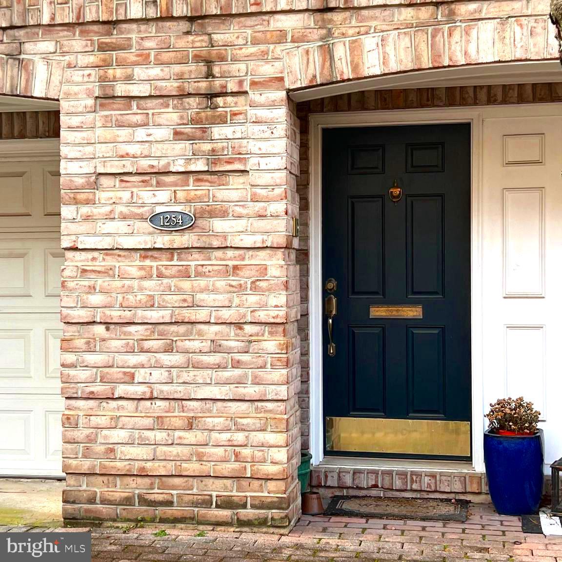 SOUTH BALTIMORE - Residential