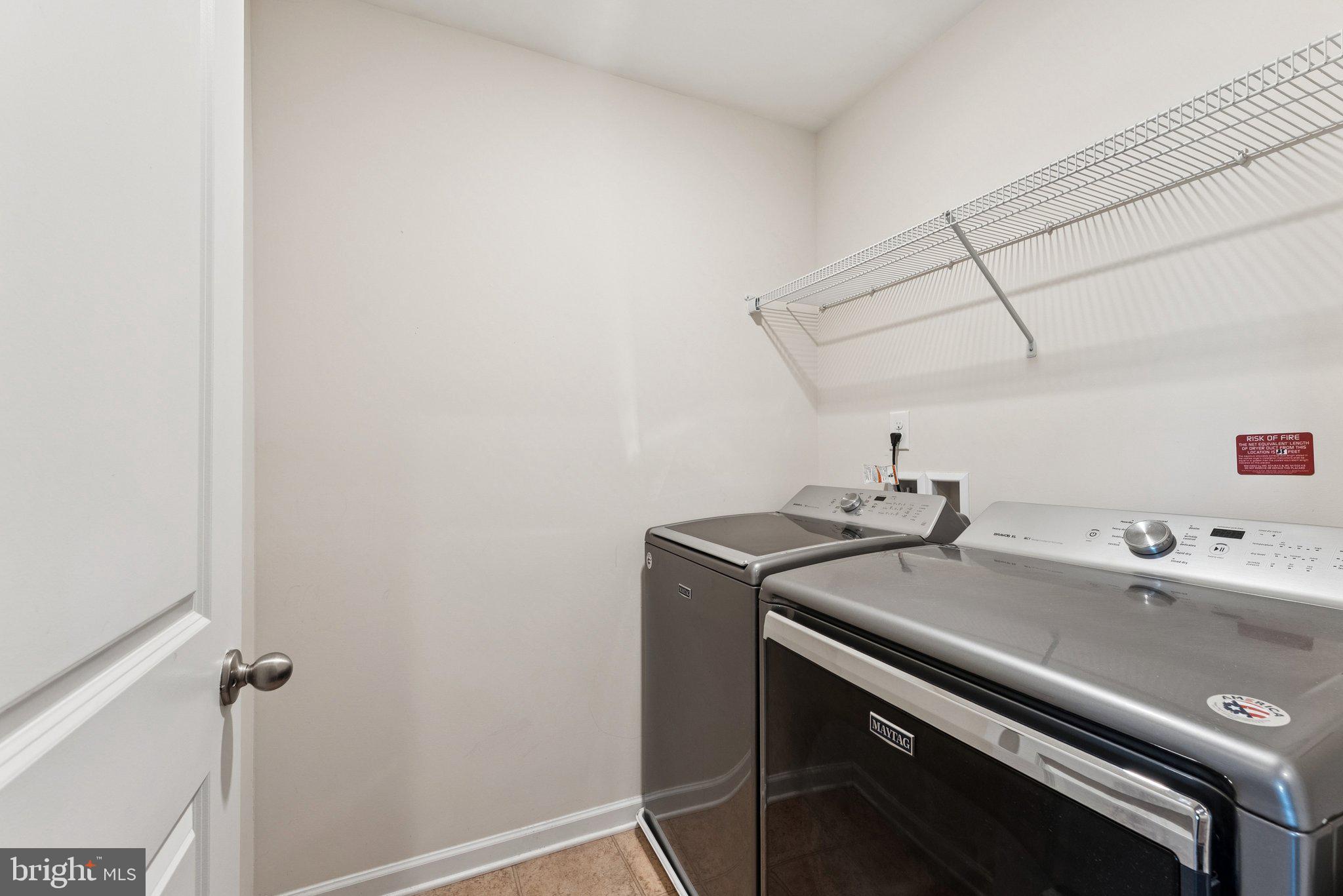 LOUDOUN PLACE - Residential Lease