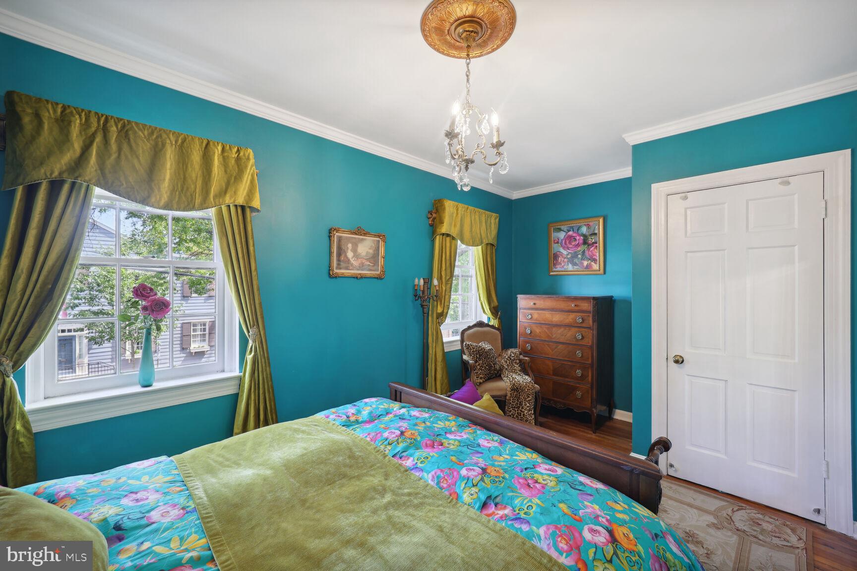 OLD TOWN - Residential Lease