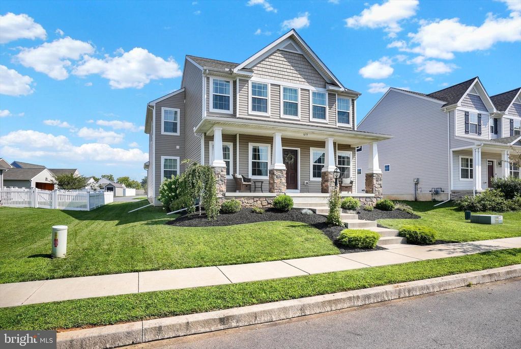 Photo of 615 SHADETREE BLVD, MARIETTA, PA 17547 (MLS # PALA2038686)