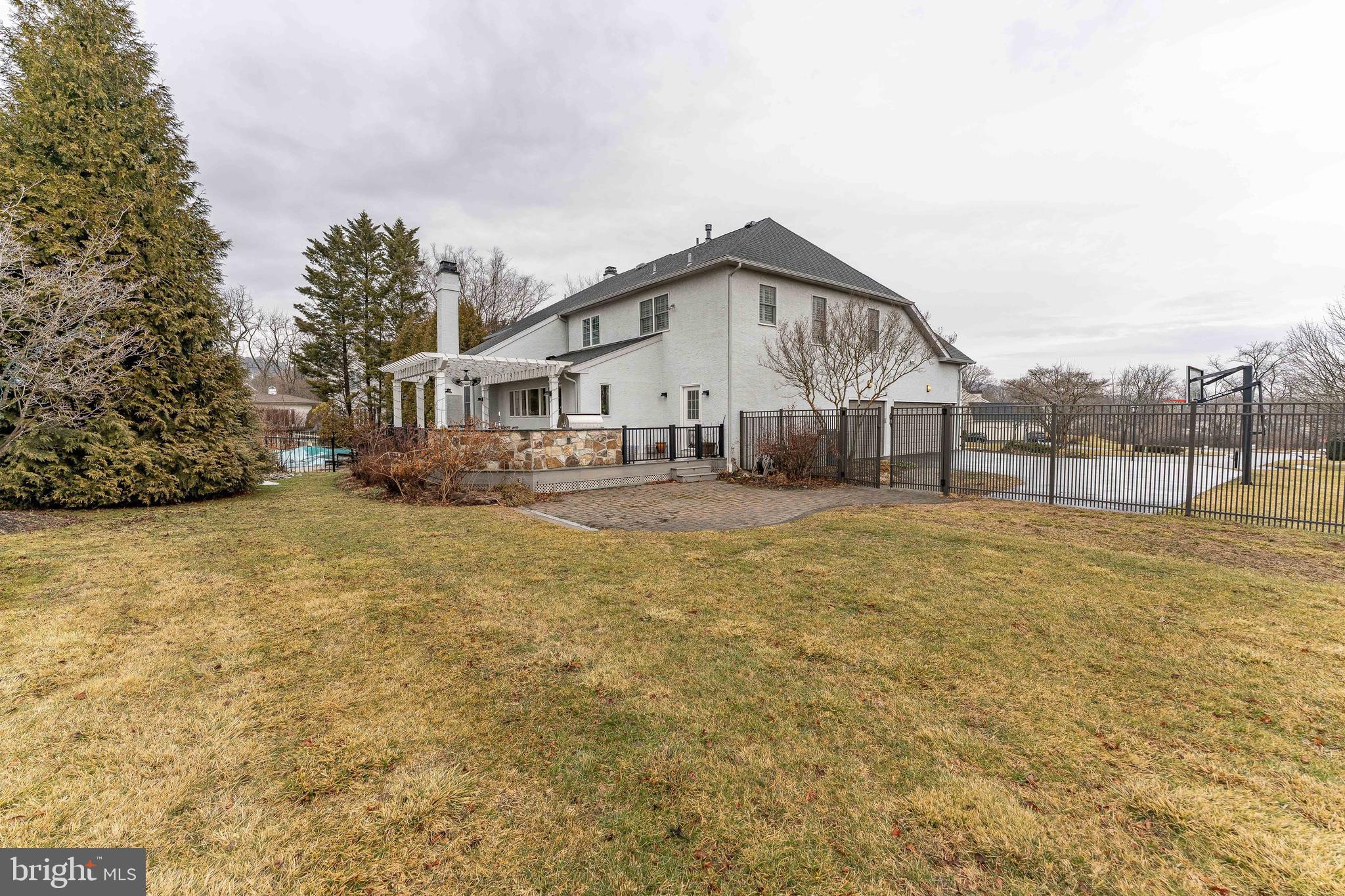 SWEDESFORD CHASE - Residential