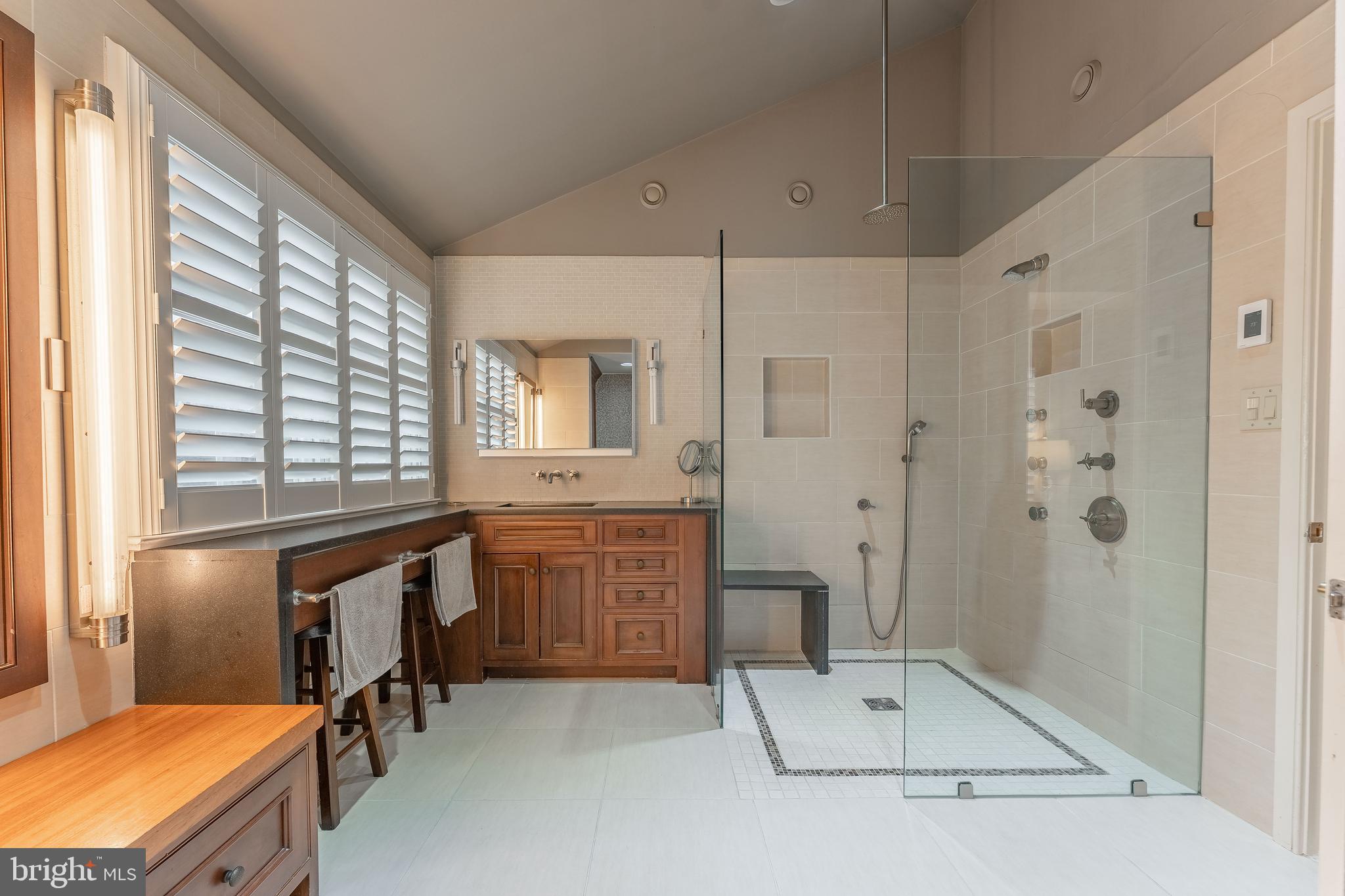 SWEDESFORD CHASE - Residential