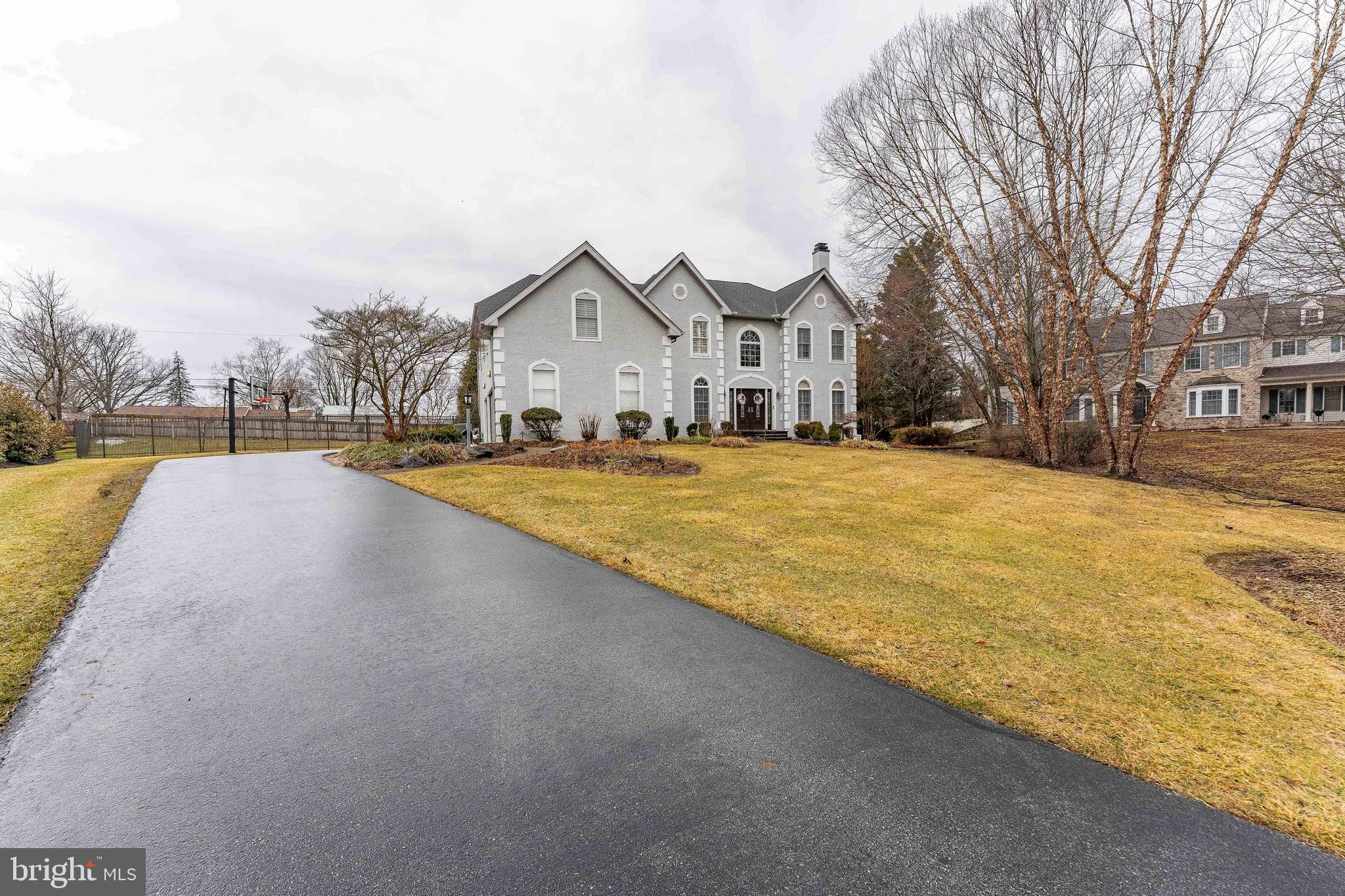 SWEDESFORD CHASE - Residential