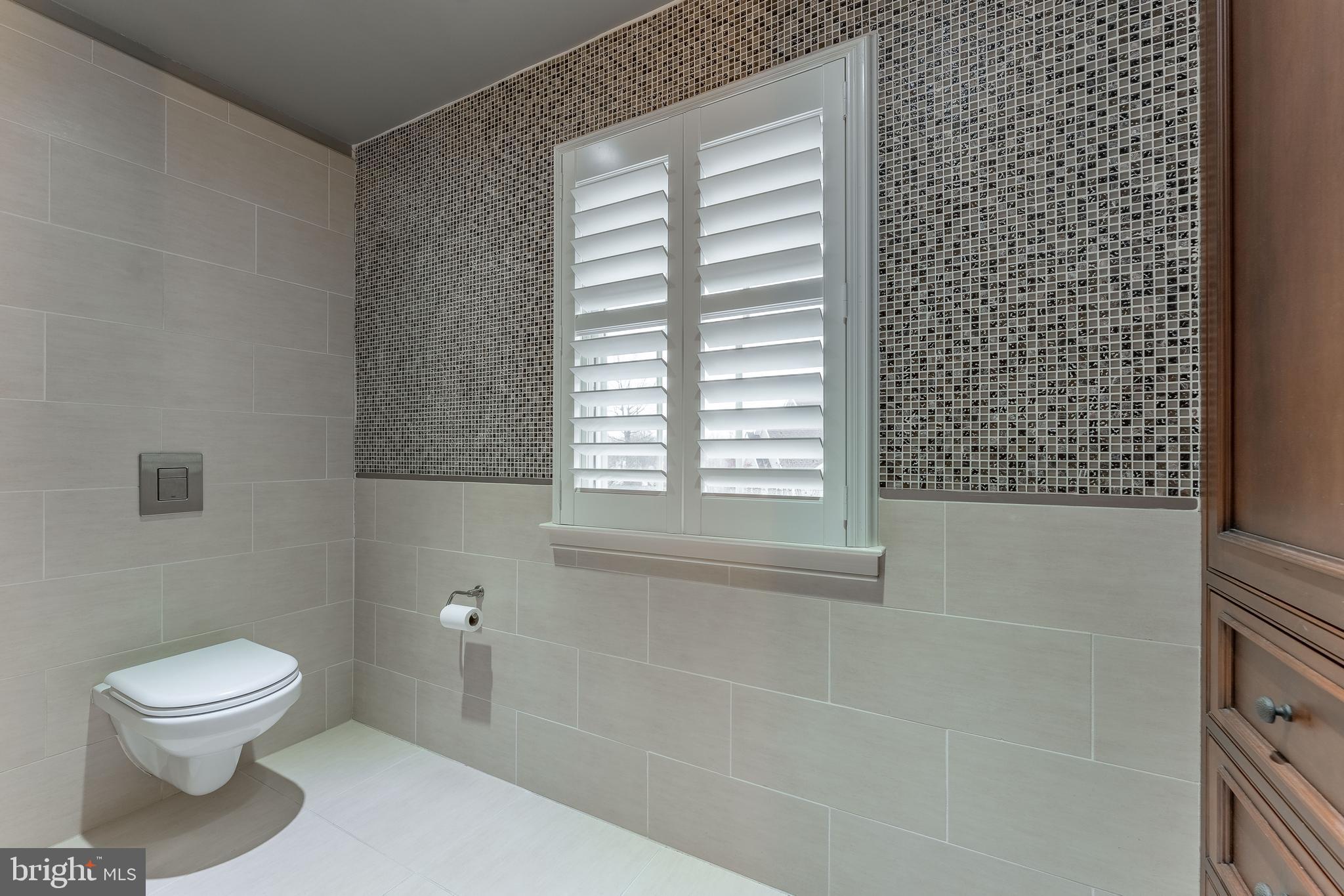 SWEDESFORD CHASE - Residential