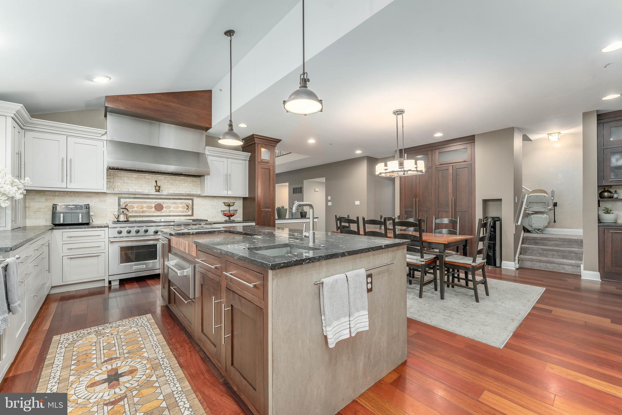 SWEDESFORD CHASE - Residential