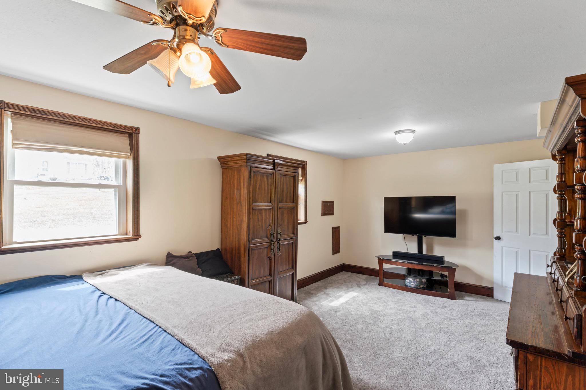 HENSEL STONE WOODS - Residential