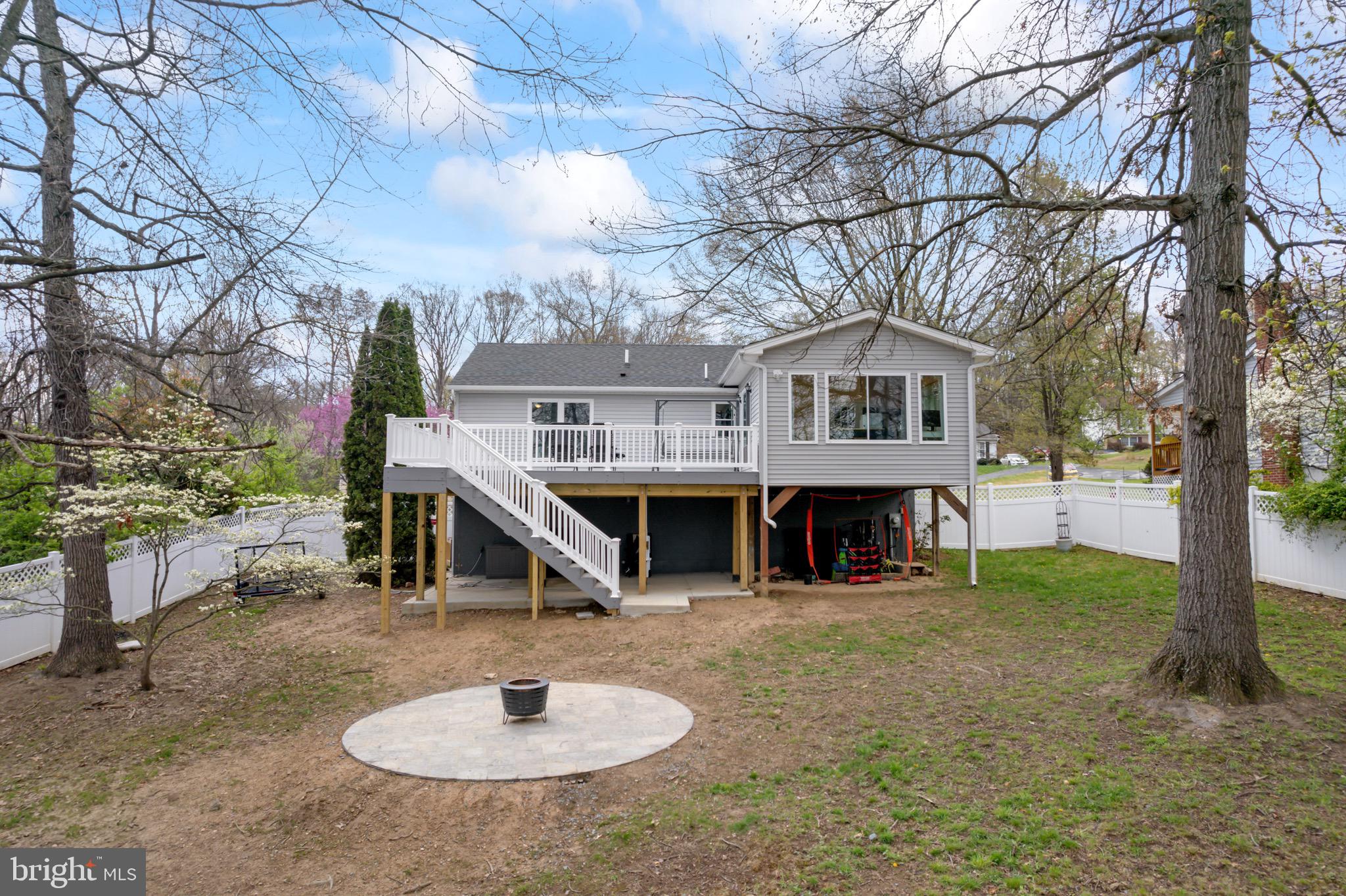 HENSEL STONE WOODS - Residential