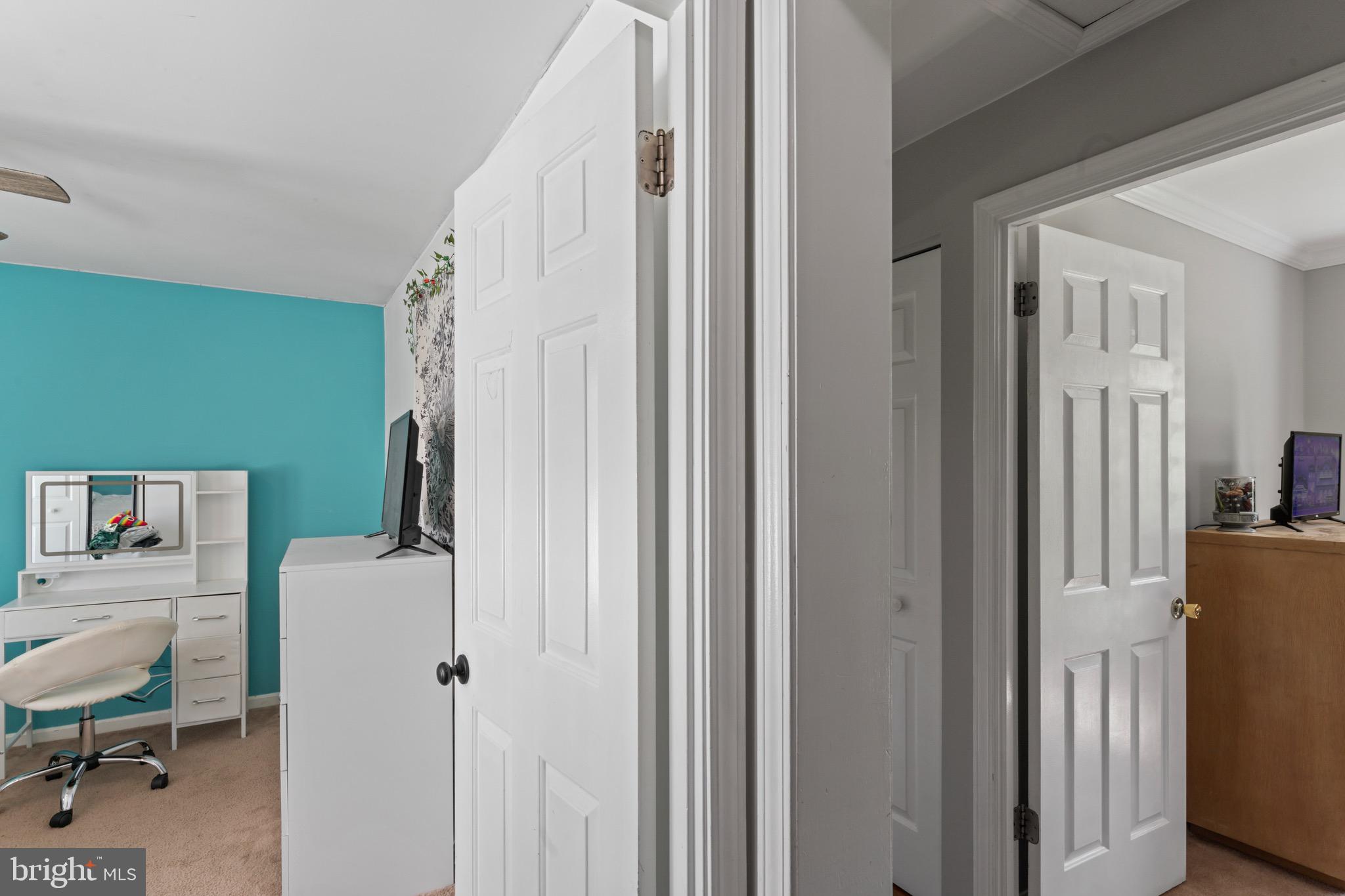 HENSEL STONE WOODS - Residential