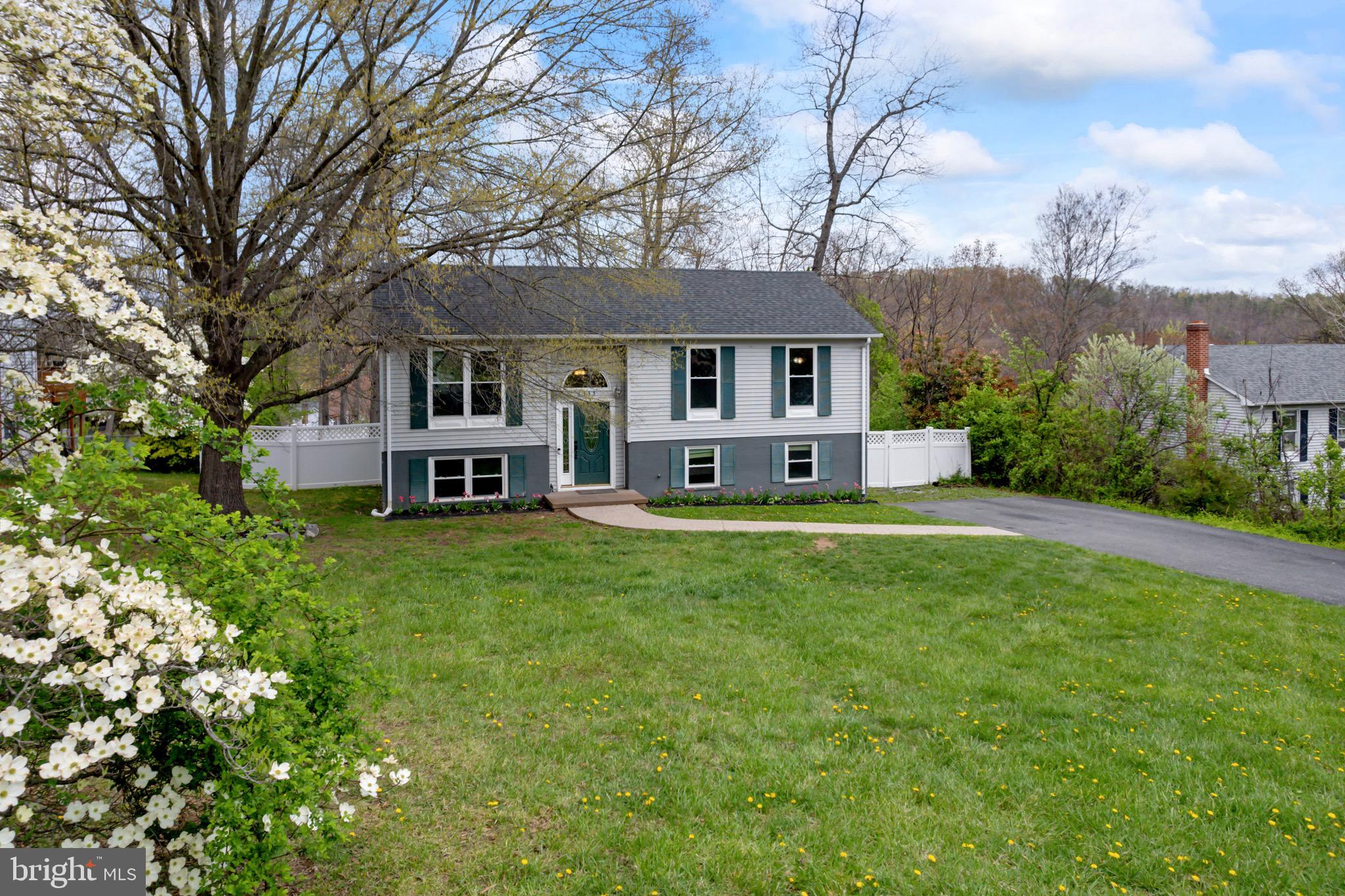 HENSEL STONE WOODS - Residential