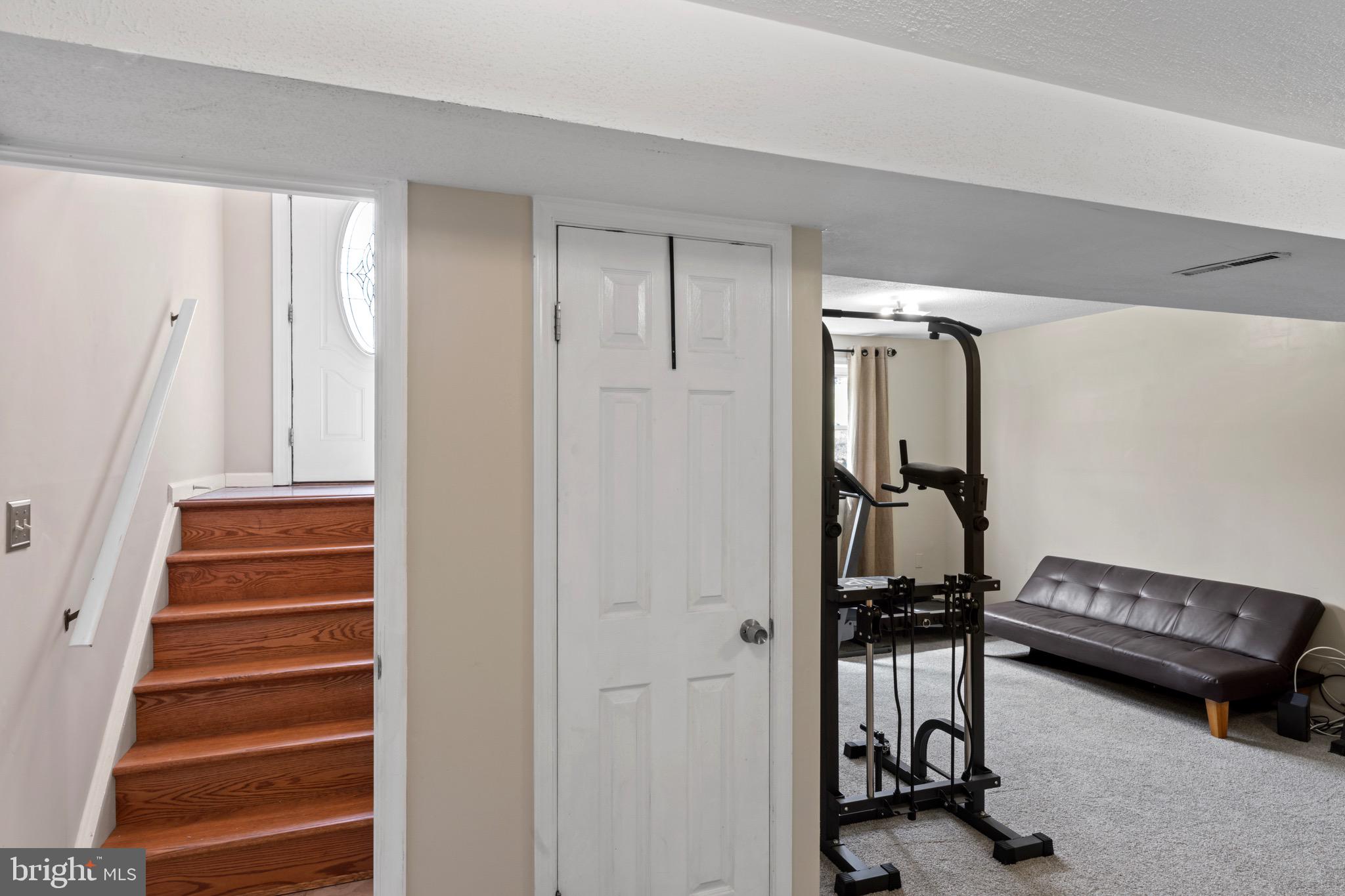 HENSEL STONE WOODS - Residential