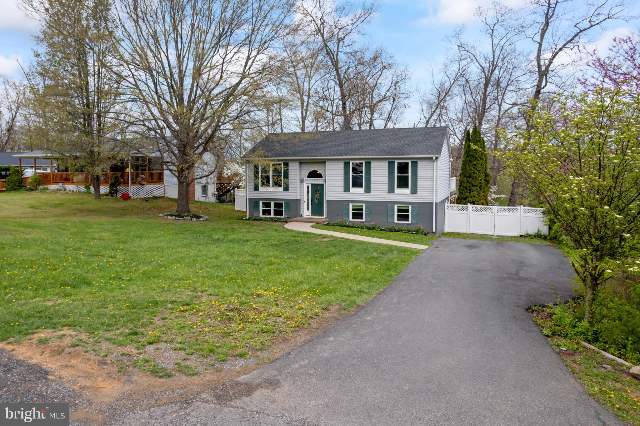 HENSEL STONE WOODS - Residential