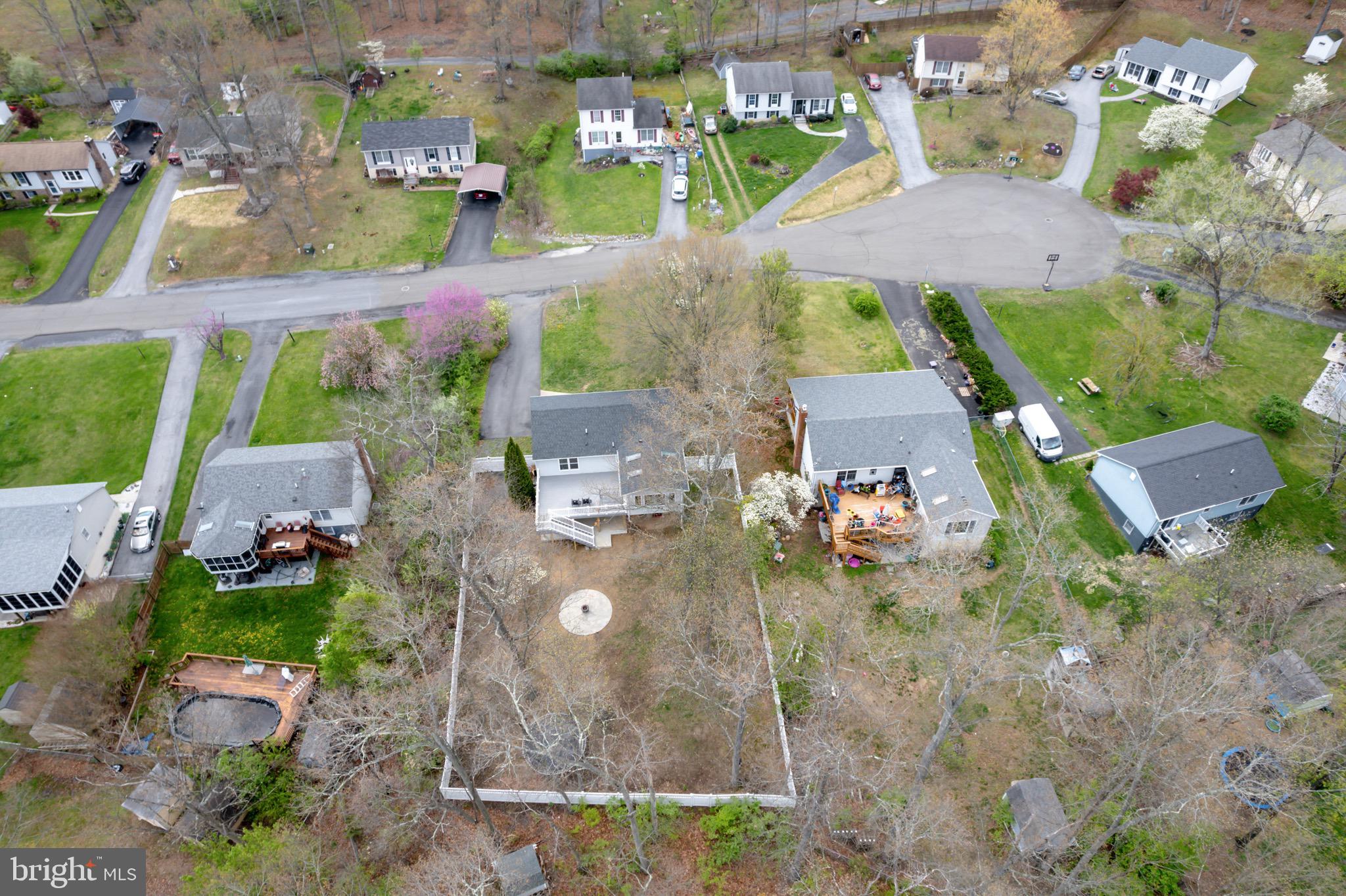 HENSEL STONE WOODS - Residential