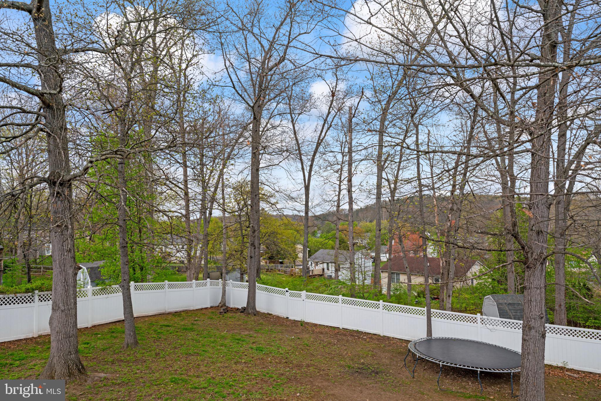 HENSEL STONE WOODS - Residential