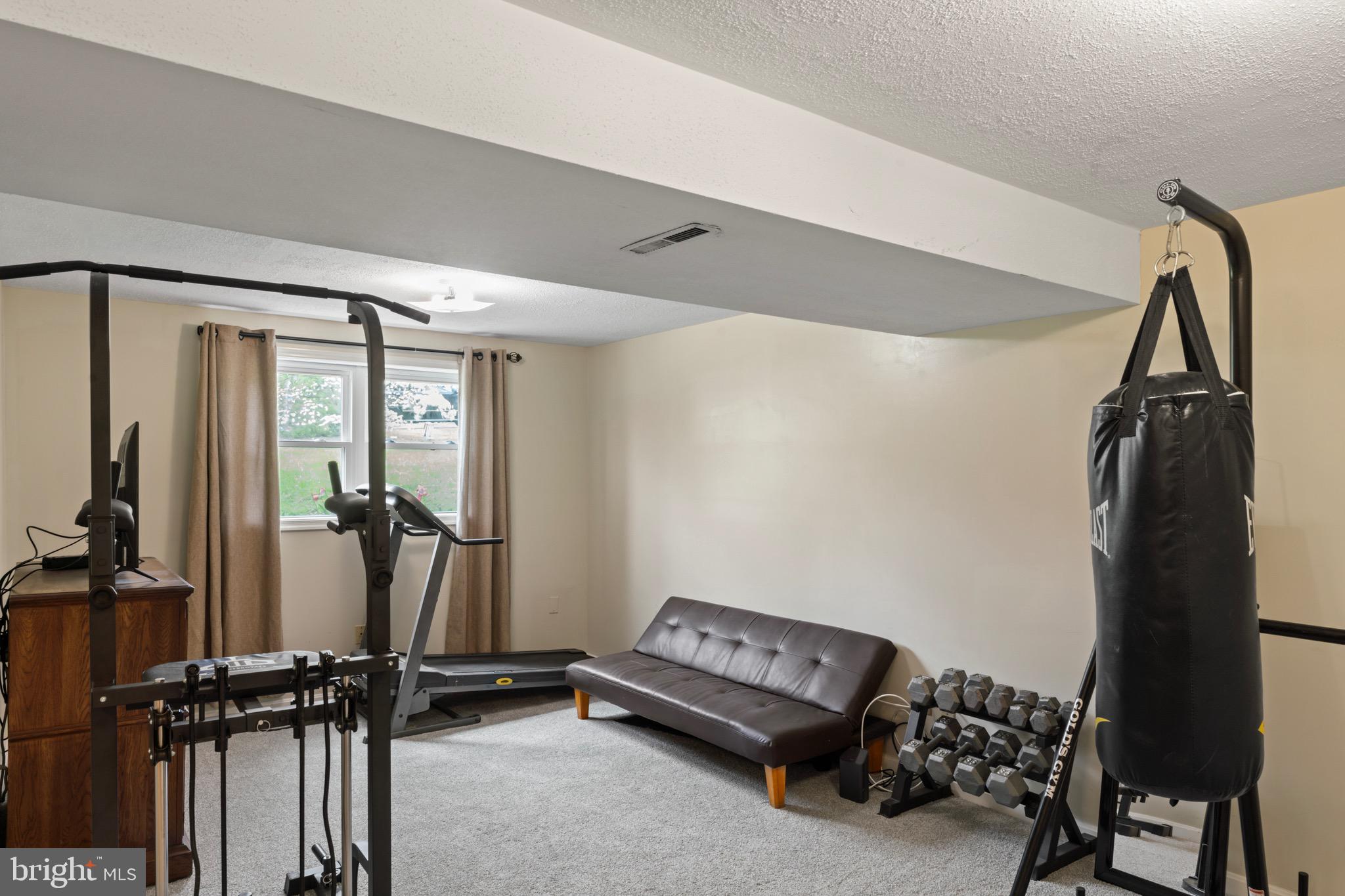 HENSEL STONE WOODS - Residential