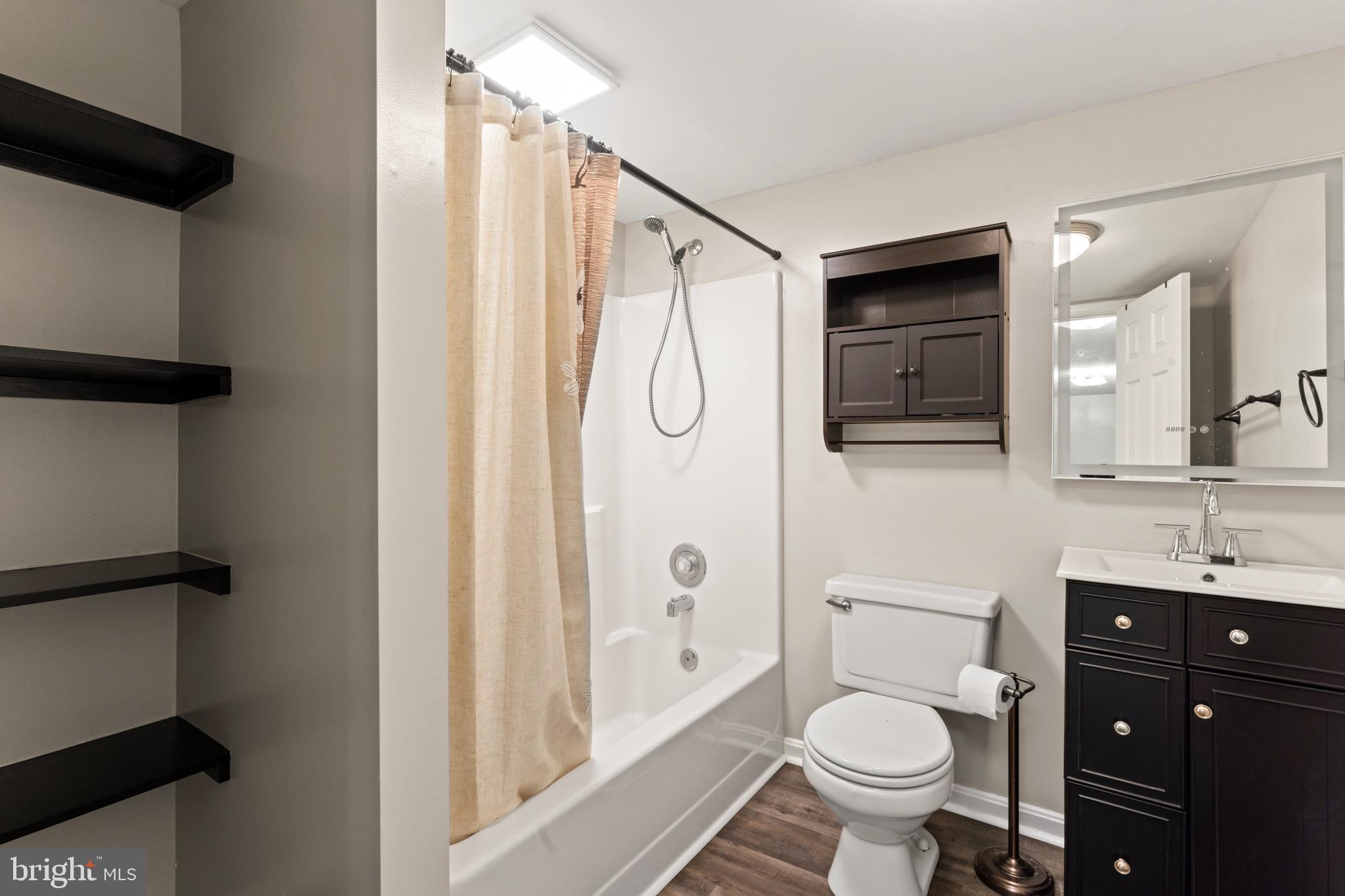 HENSEL STONE WOODS - Residential