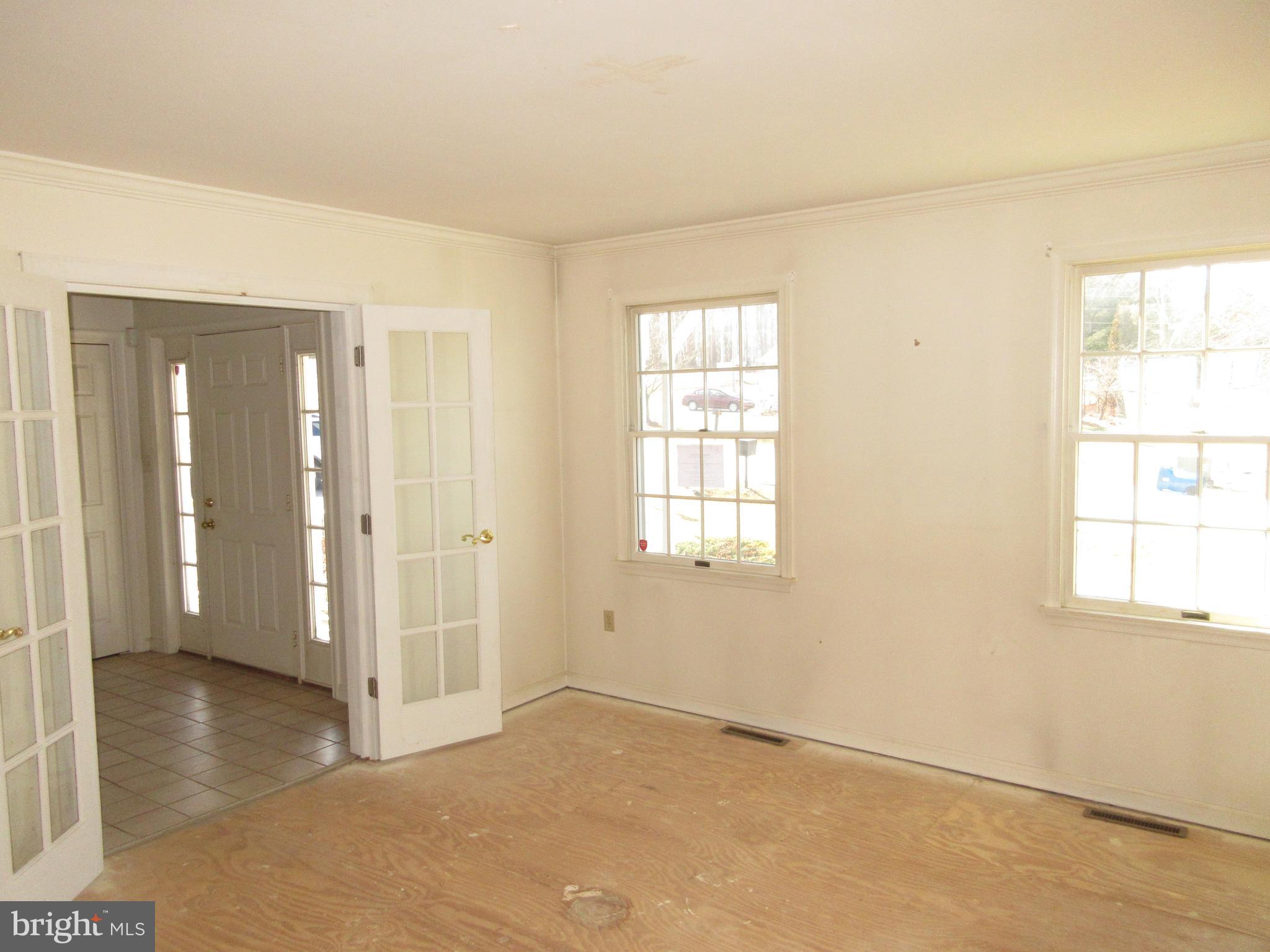 STRAWBERRY FIELDS - Residential