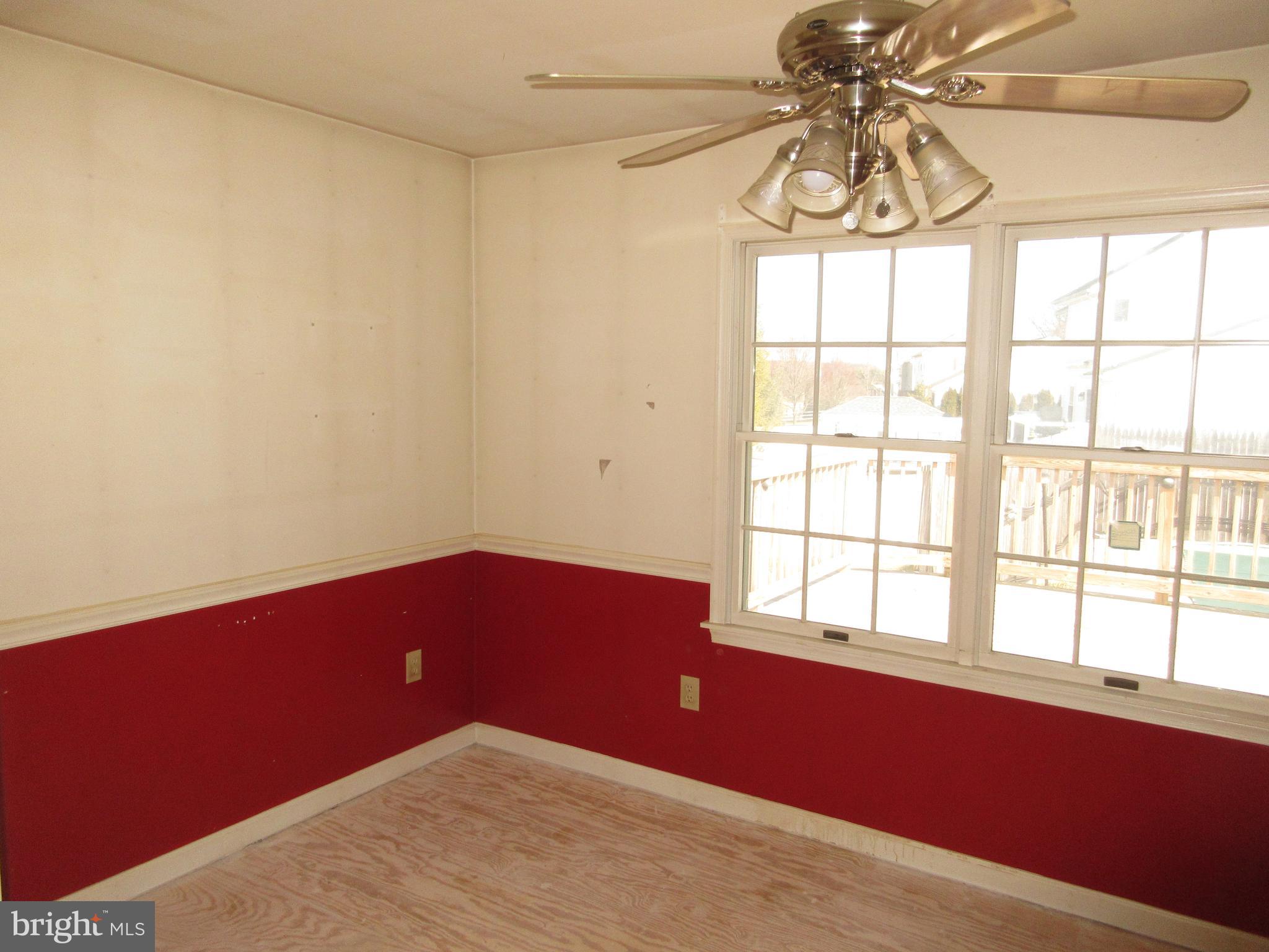STRAWBERRY FIELDS - Residential