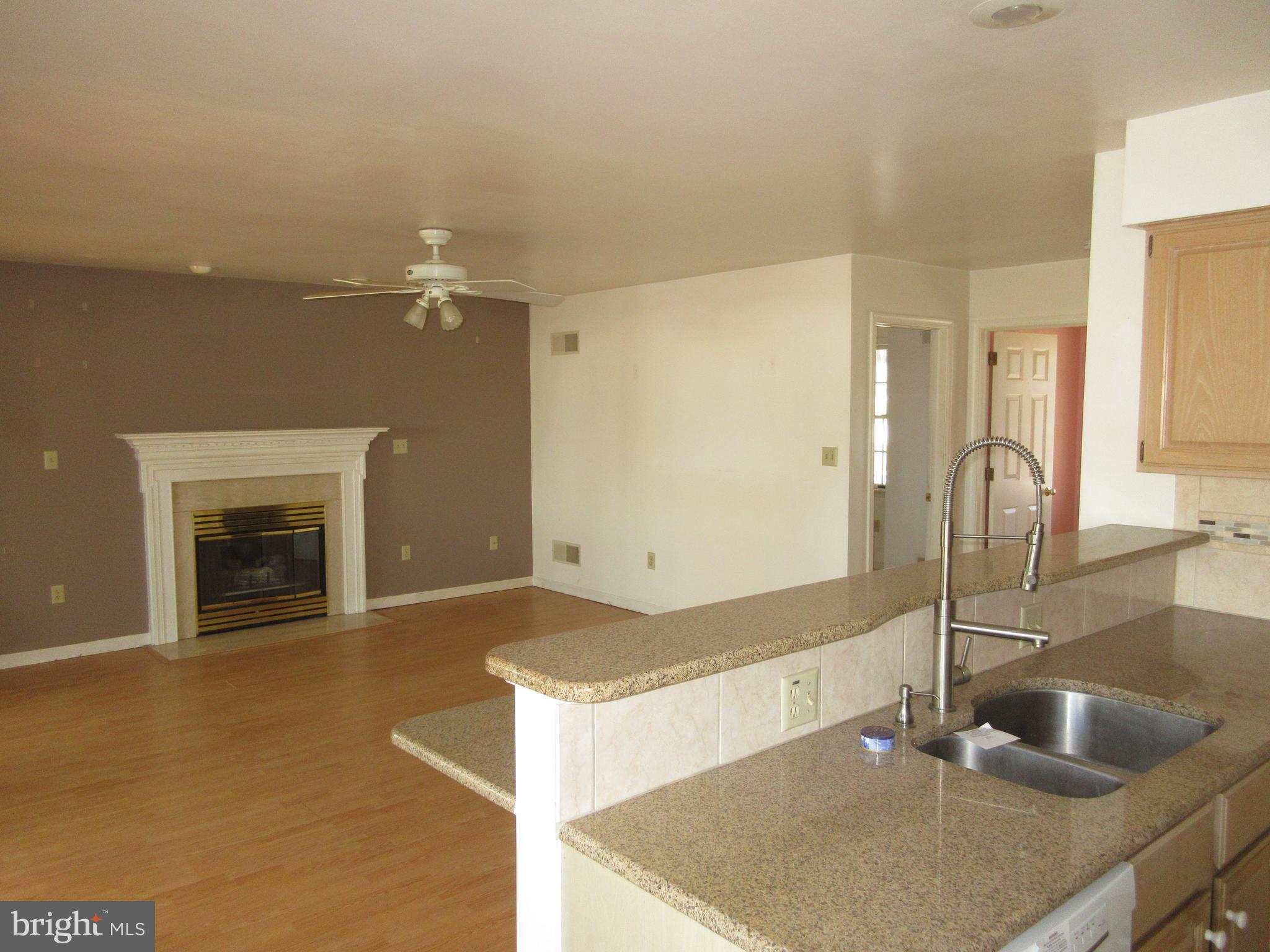 STRAWBERRY FIELDS - Residential