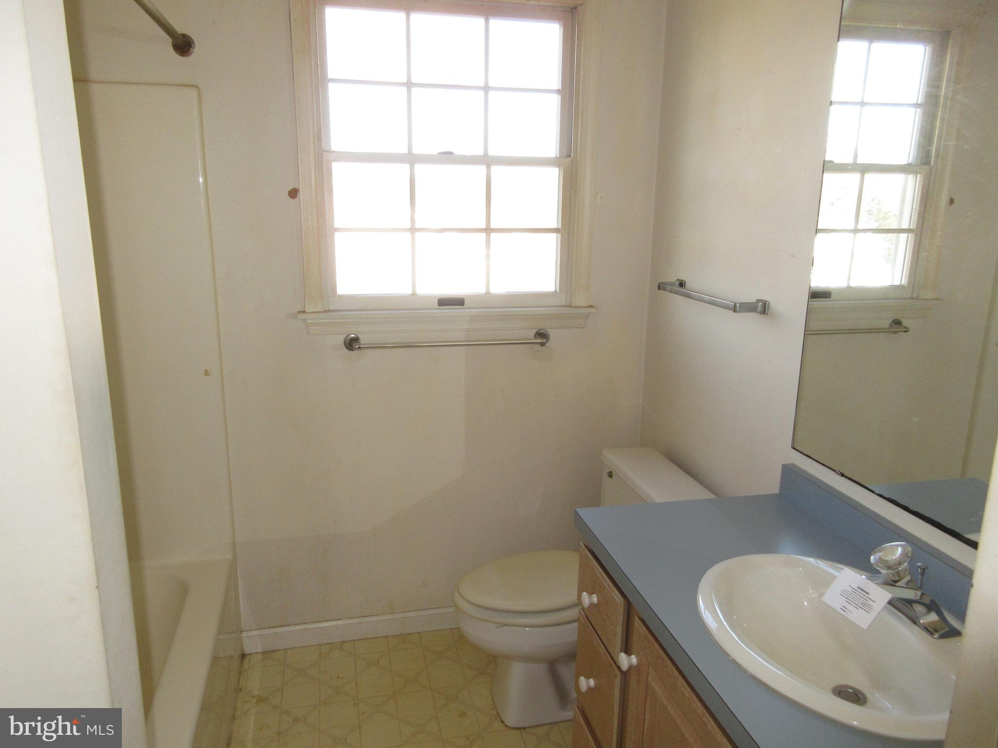 STRAWBERRY FIELDS - Residential