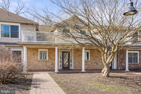 Townhouse For Sale - 102 High Pointe Drive<br/> HUMMELSTOWN, PA 17036