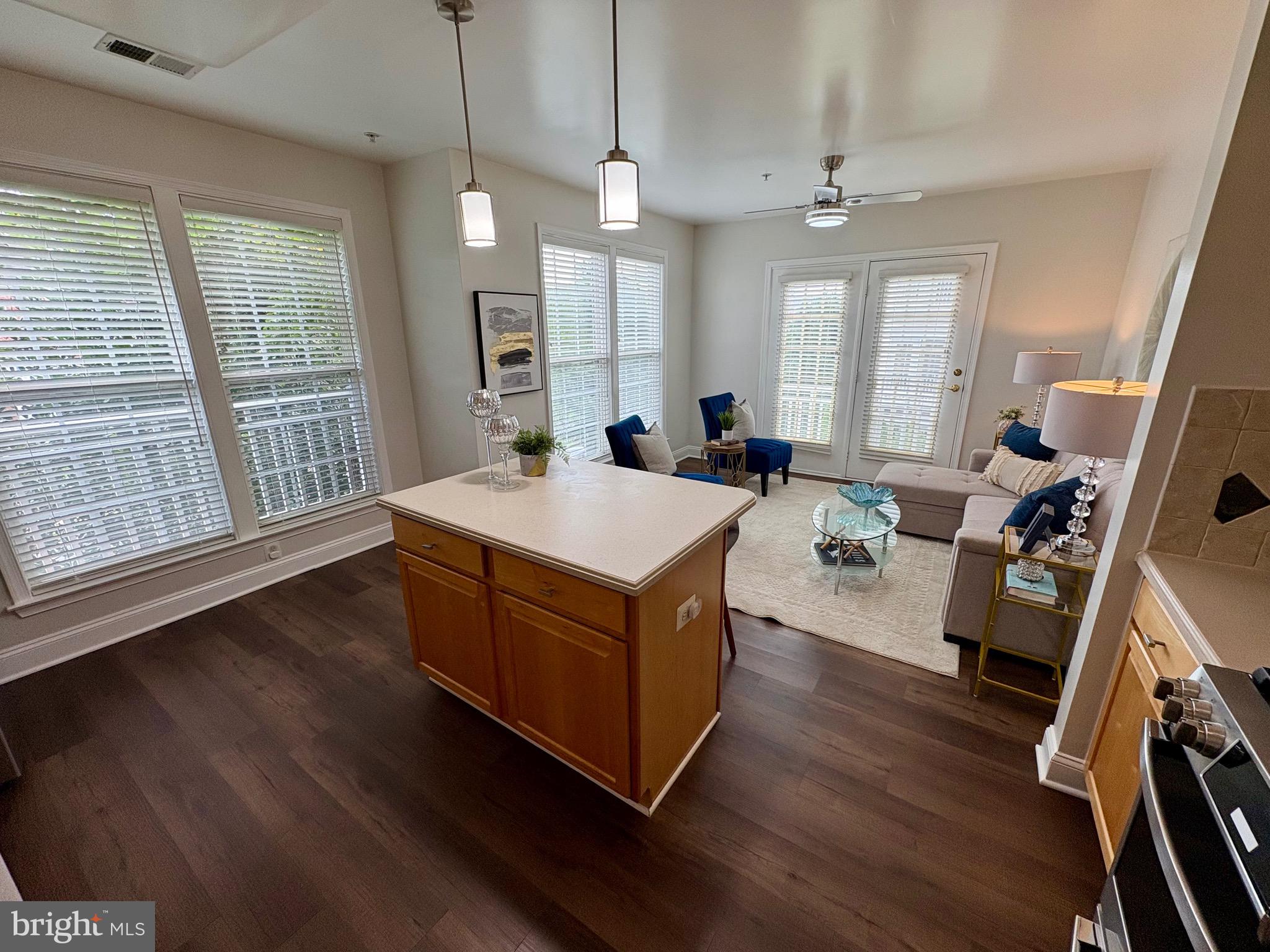 303 REDLAND BOULEVARD 201