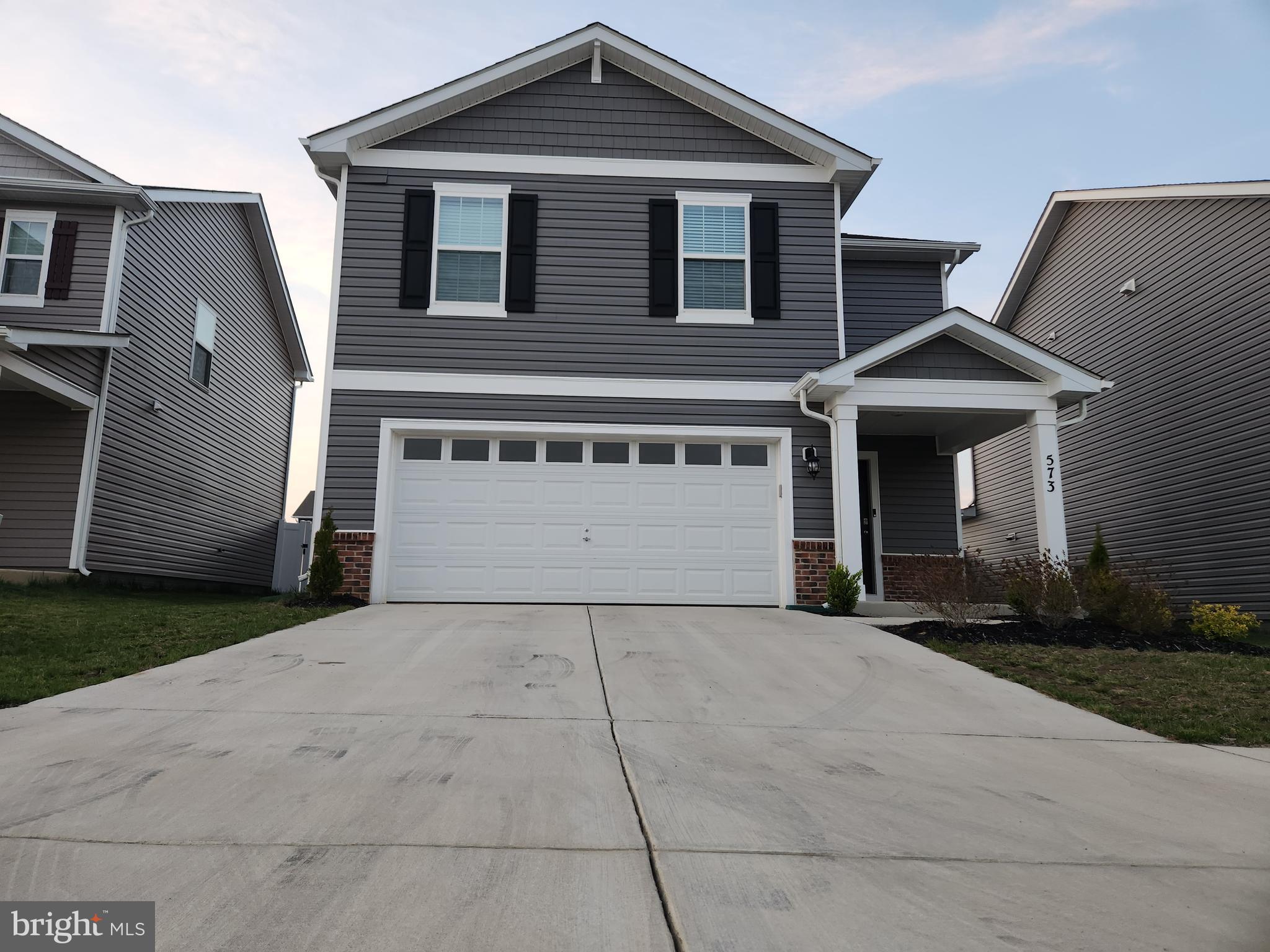 PINEGROVE - Residential