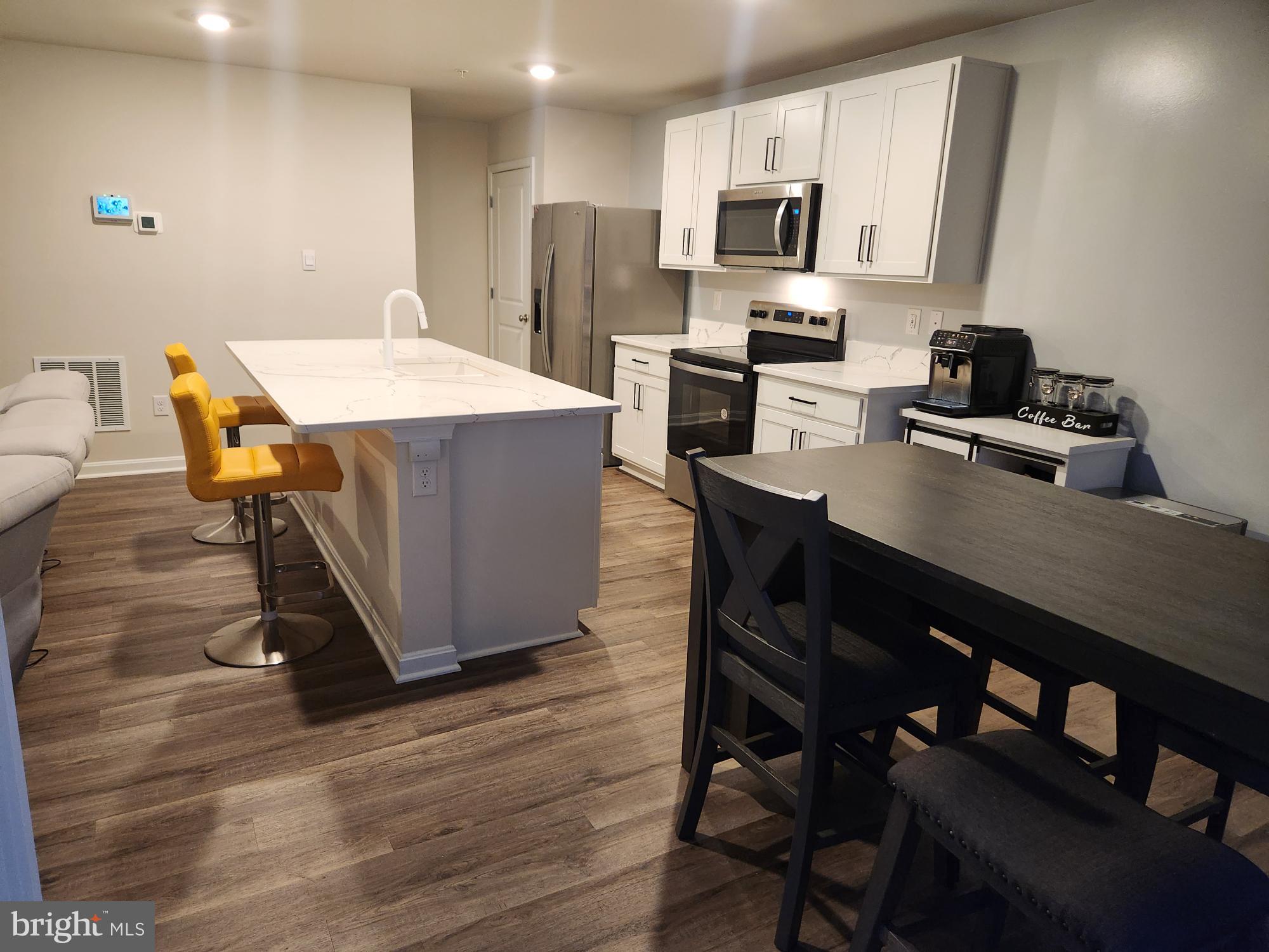 PINEGROVE - Residential