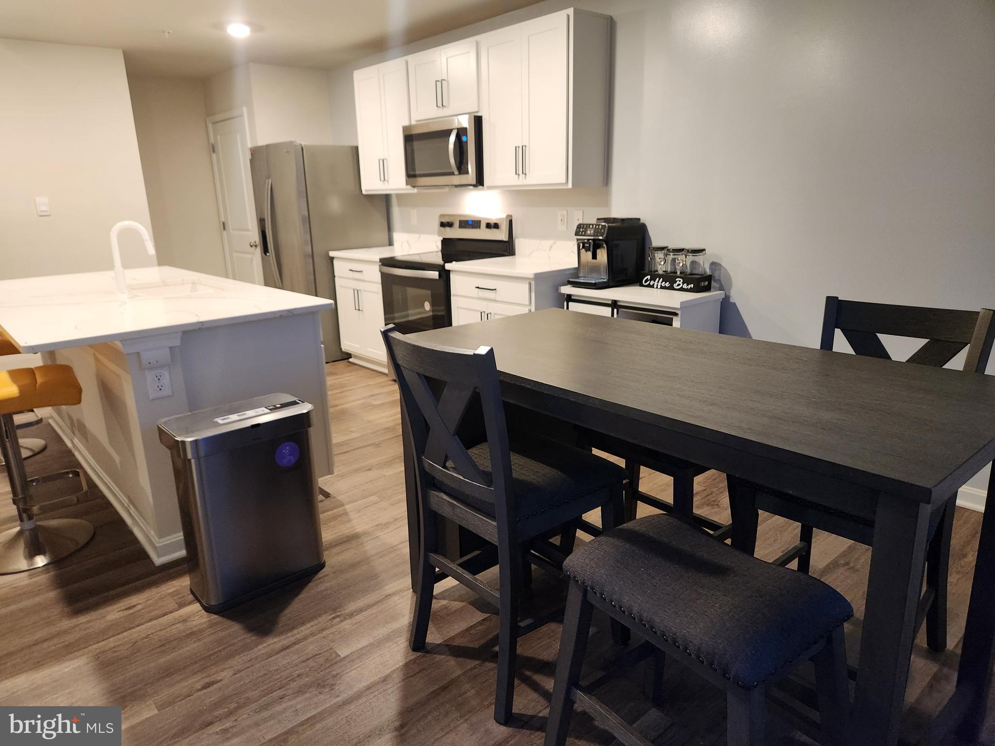 PINEGROVE - Residential