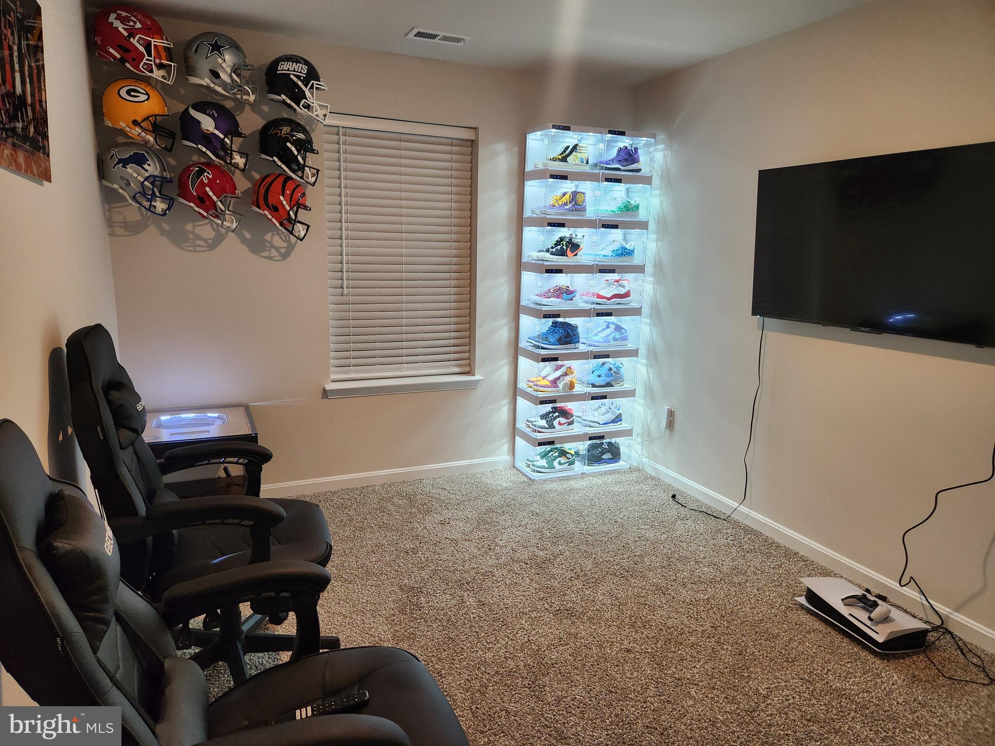 PINEGROVE - Residential