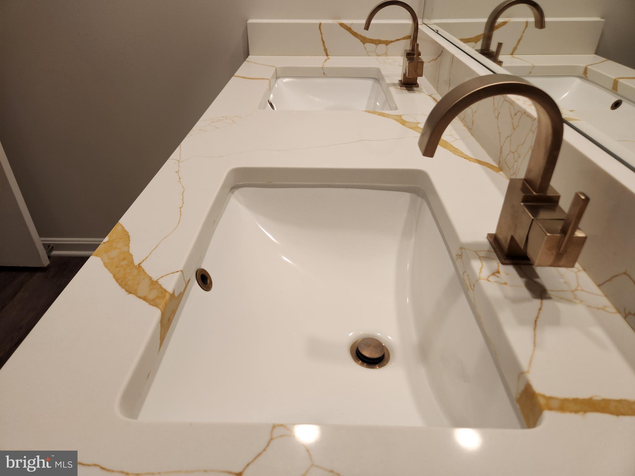 PINEGROVE - Residential