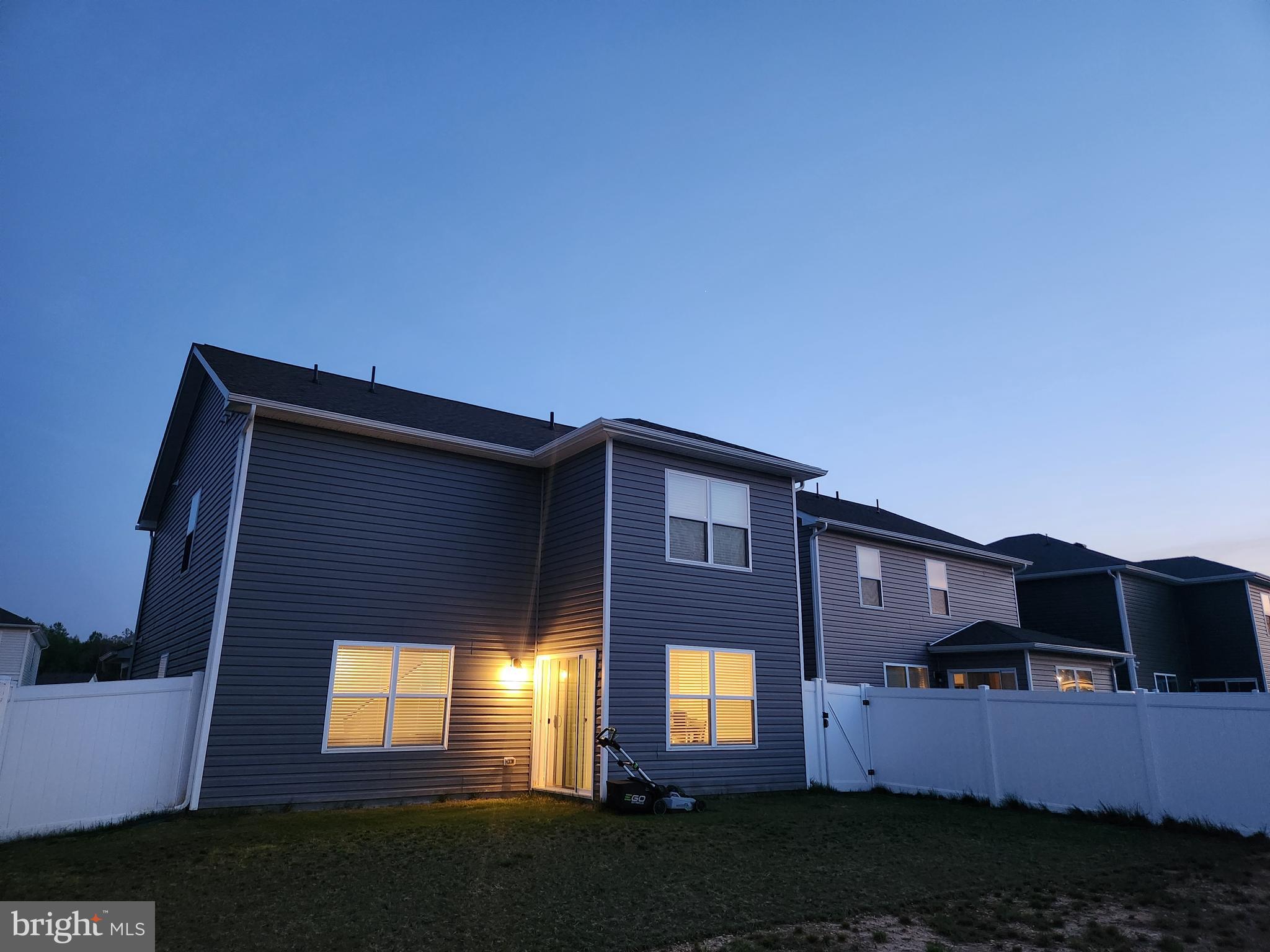 PINEGROVE - Residential