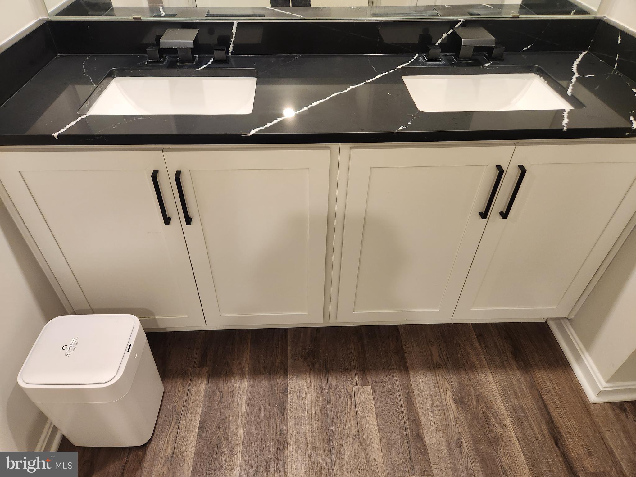 PINEGROVE - Residential