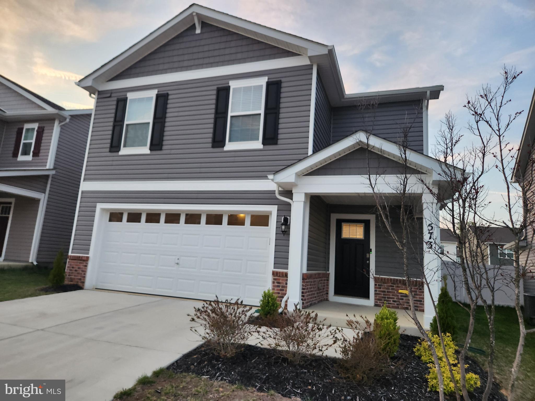 PINEGROVE - Residential