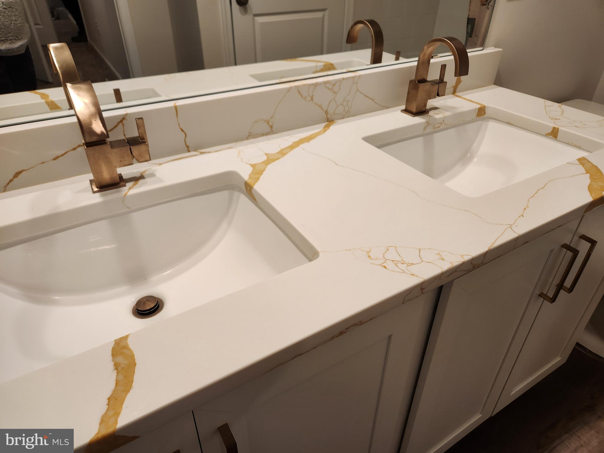 PINEGROVE - Residential