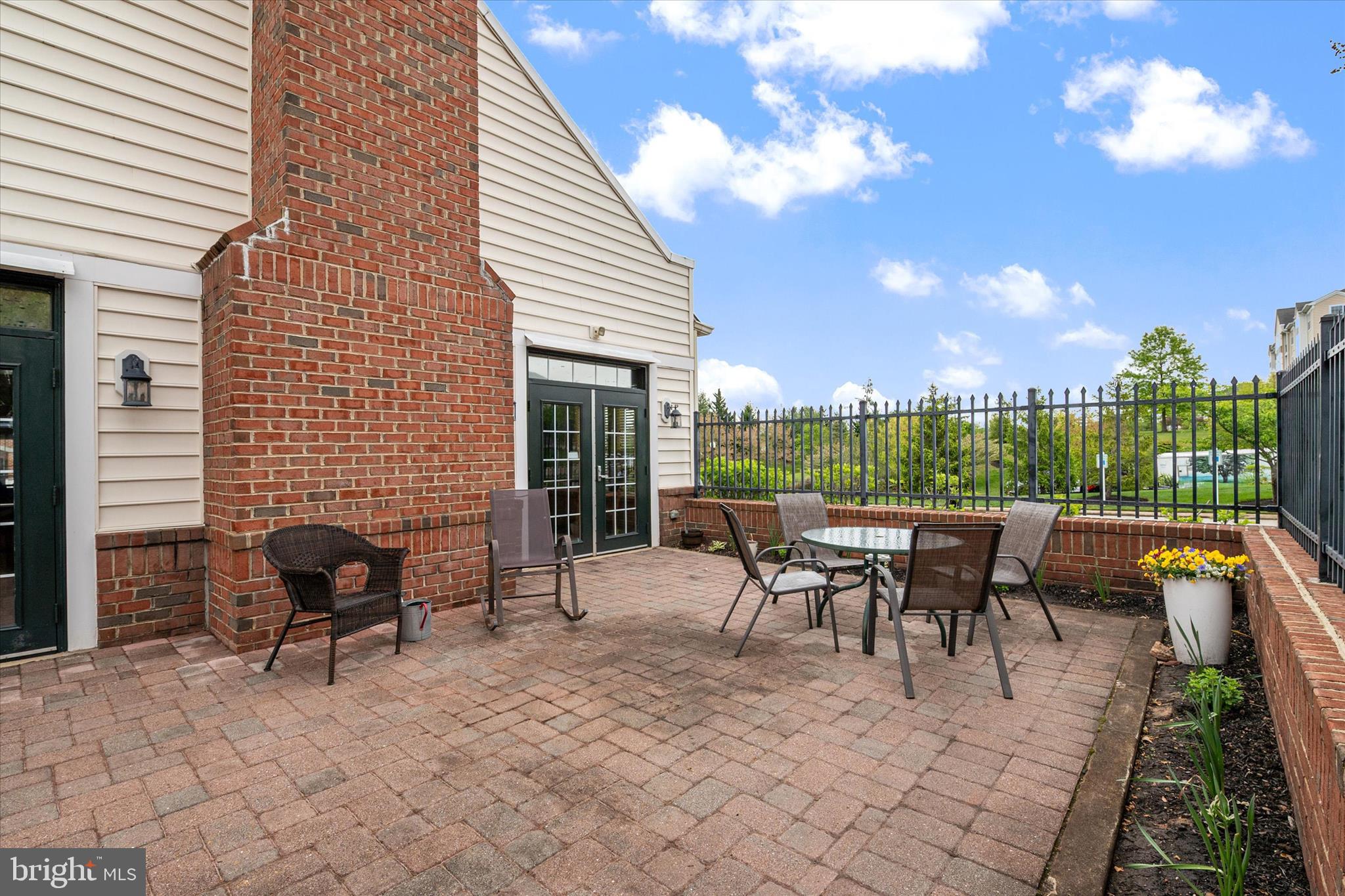 CEDAR RIDGE - Residential