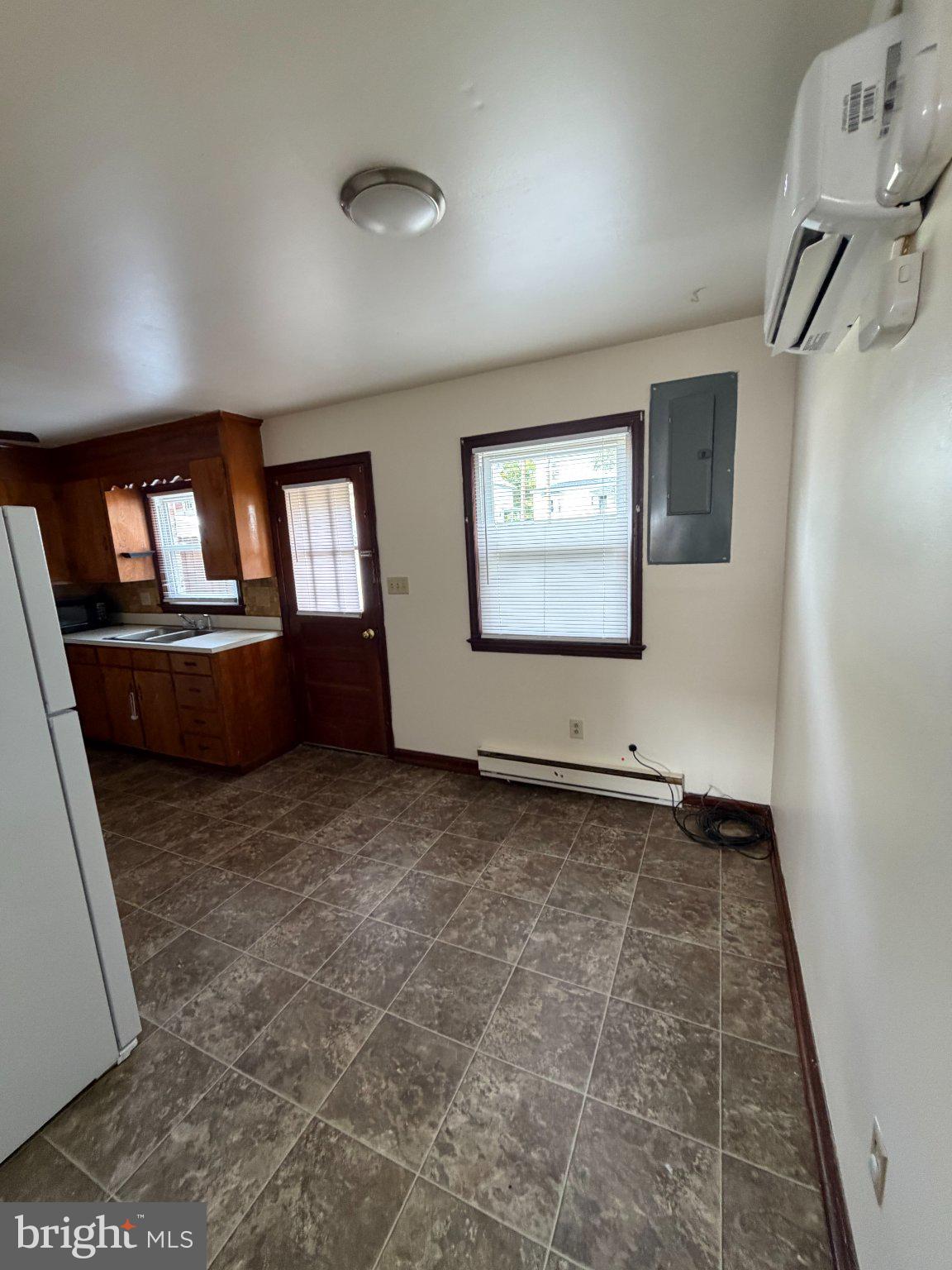 409 MARKET AVENUE
