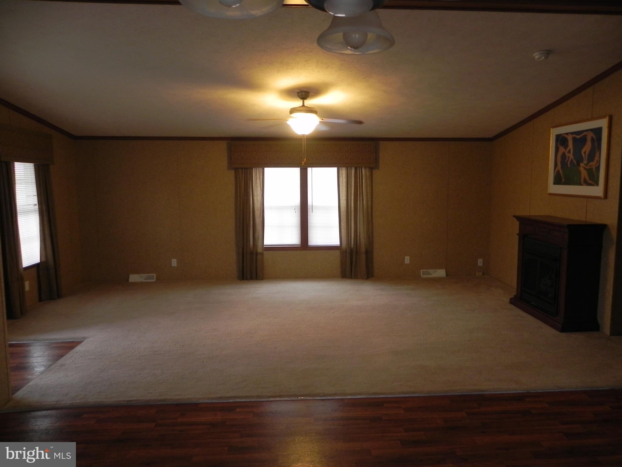 DEEP RUN PARK - Residential