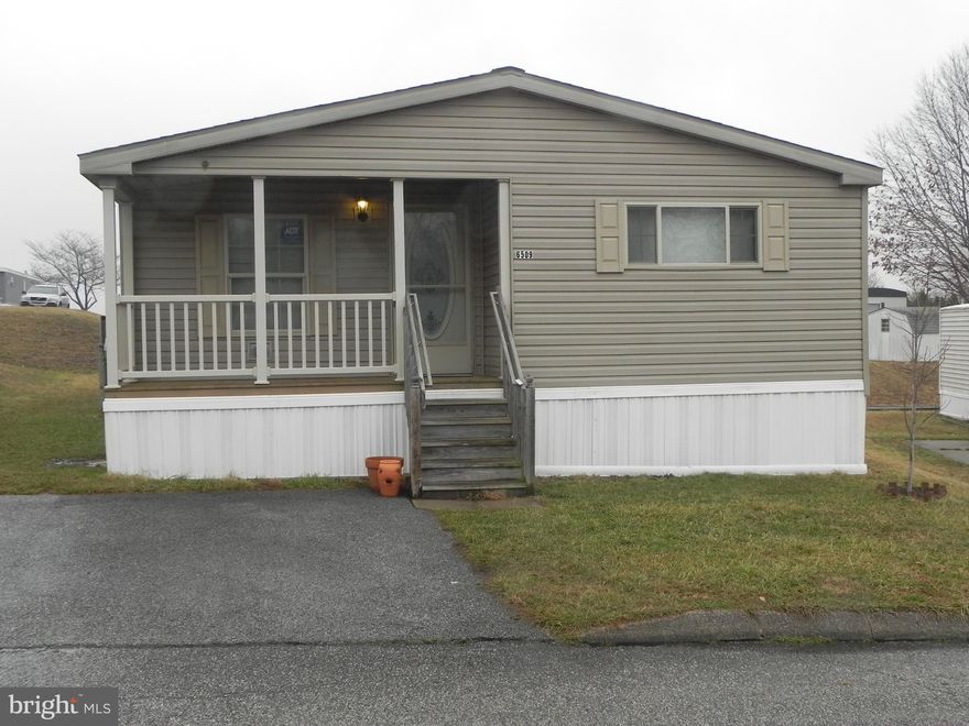 Best of the best!!! Beautiful 2009 Redman Doublewide in sought after Deep Run Park! Excellent Condition. Huge kitchen with plenty of cabinets and counter space. Large living room w/fireplace. Big master bedroom w/walkin closet and  master bath with separate shower and soaking tub. Den offers endless possibilities. Enjoy your morning coffee on the large maintenance free porch. Truly a must see!!