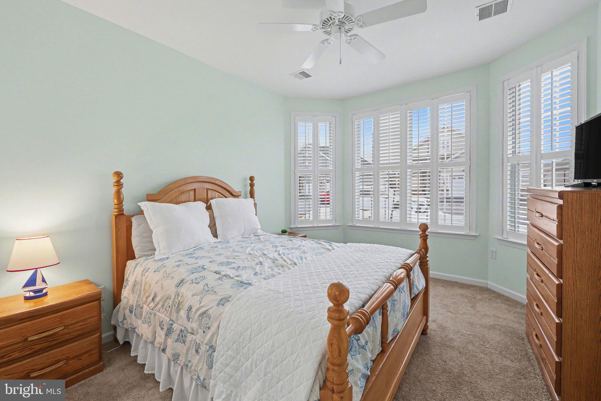 TRADITIONS OF AMERICA AT SILVER SPRING - Residential