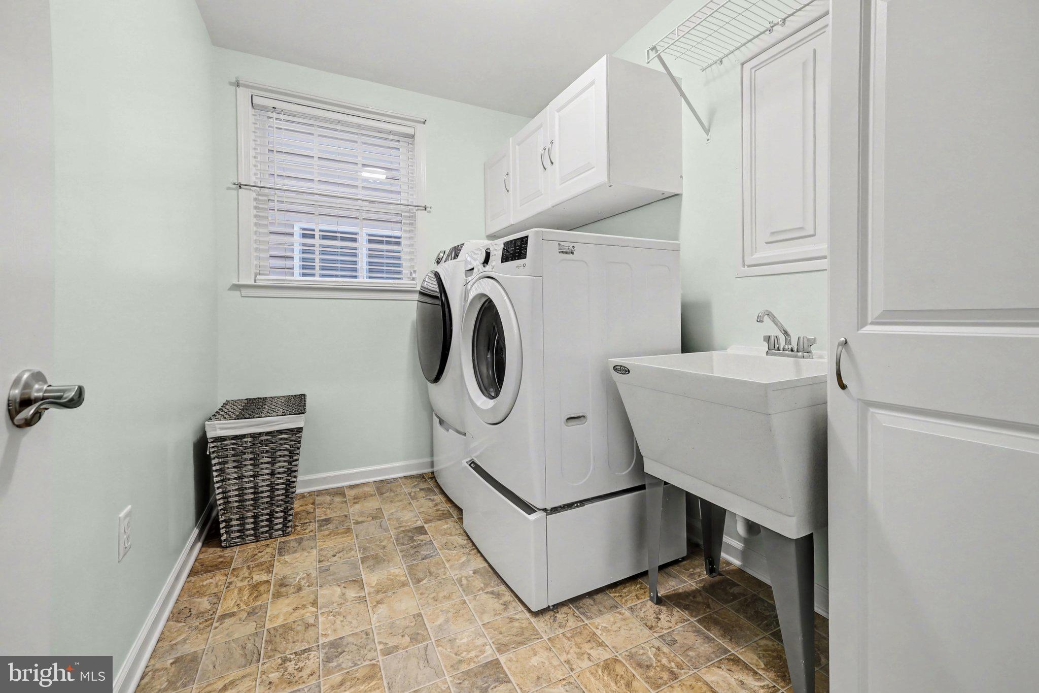 TRADITIONS OF AMERICA AT SILVER SPRING - Residential