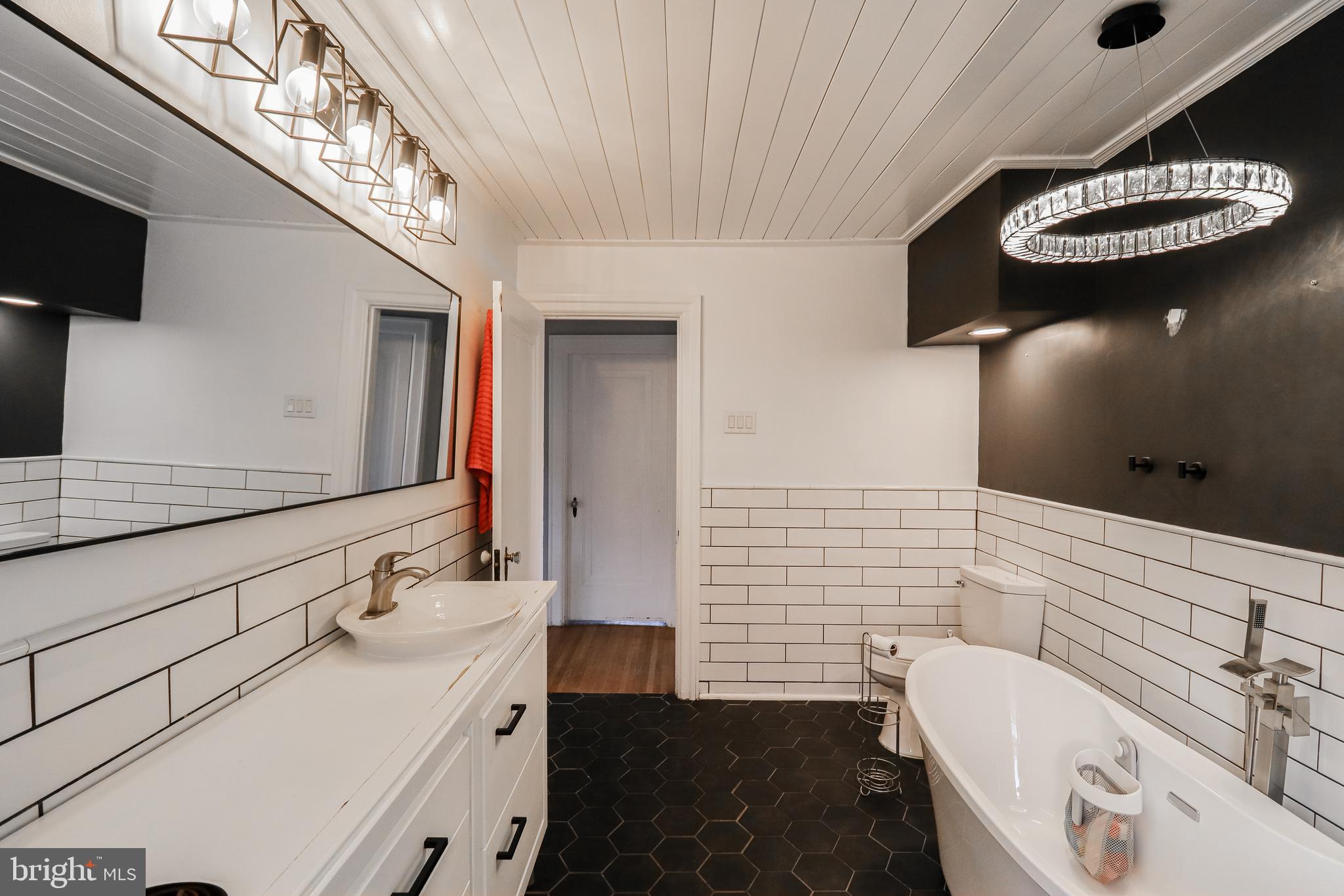 OLD EAST YORK - Residential