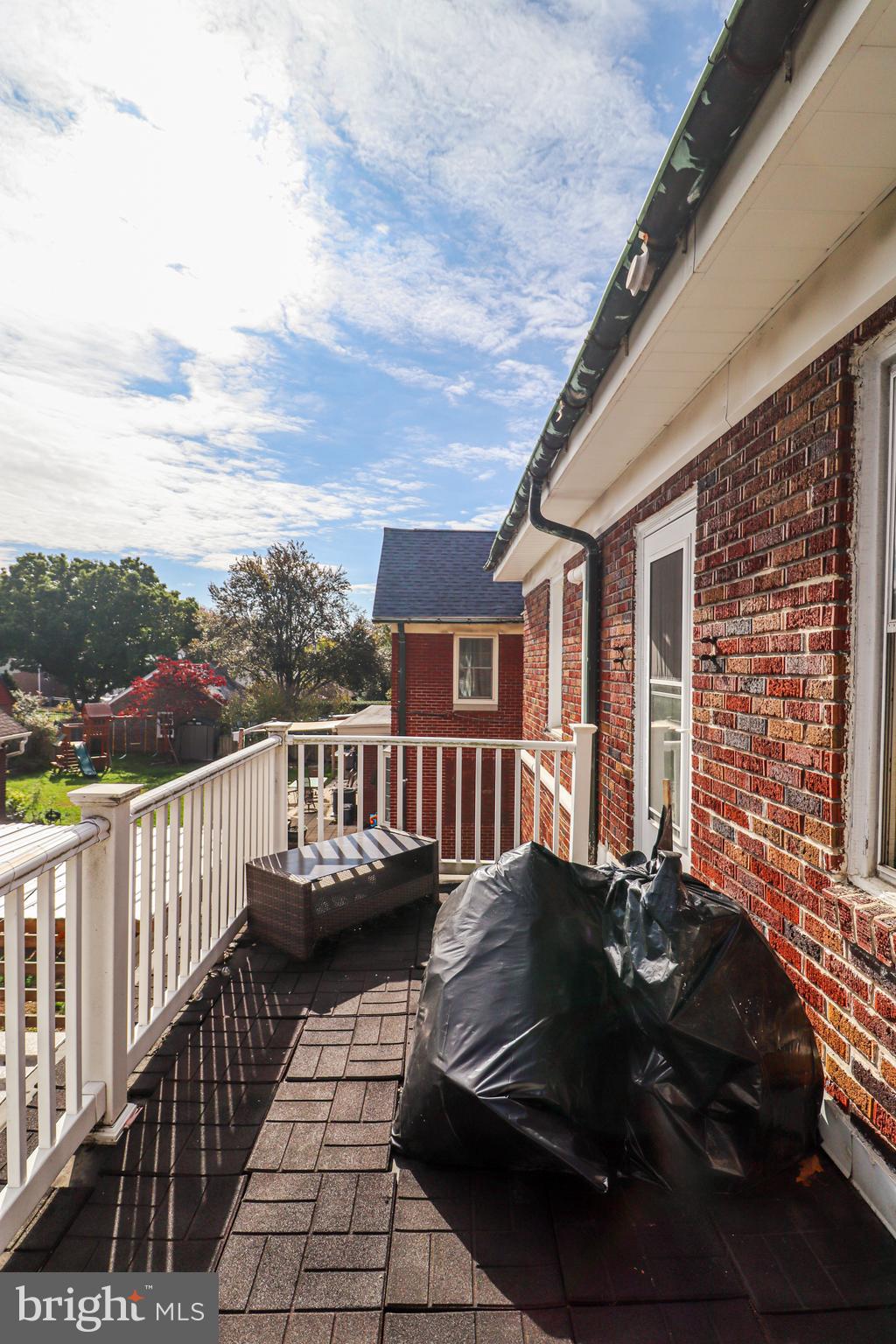 OLD EAST YORK - Residential