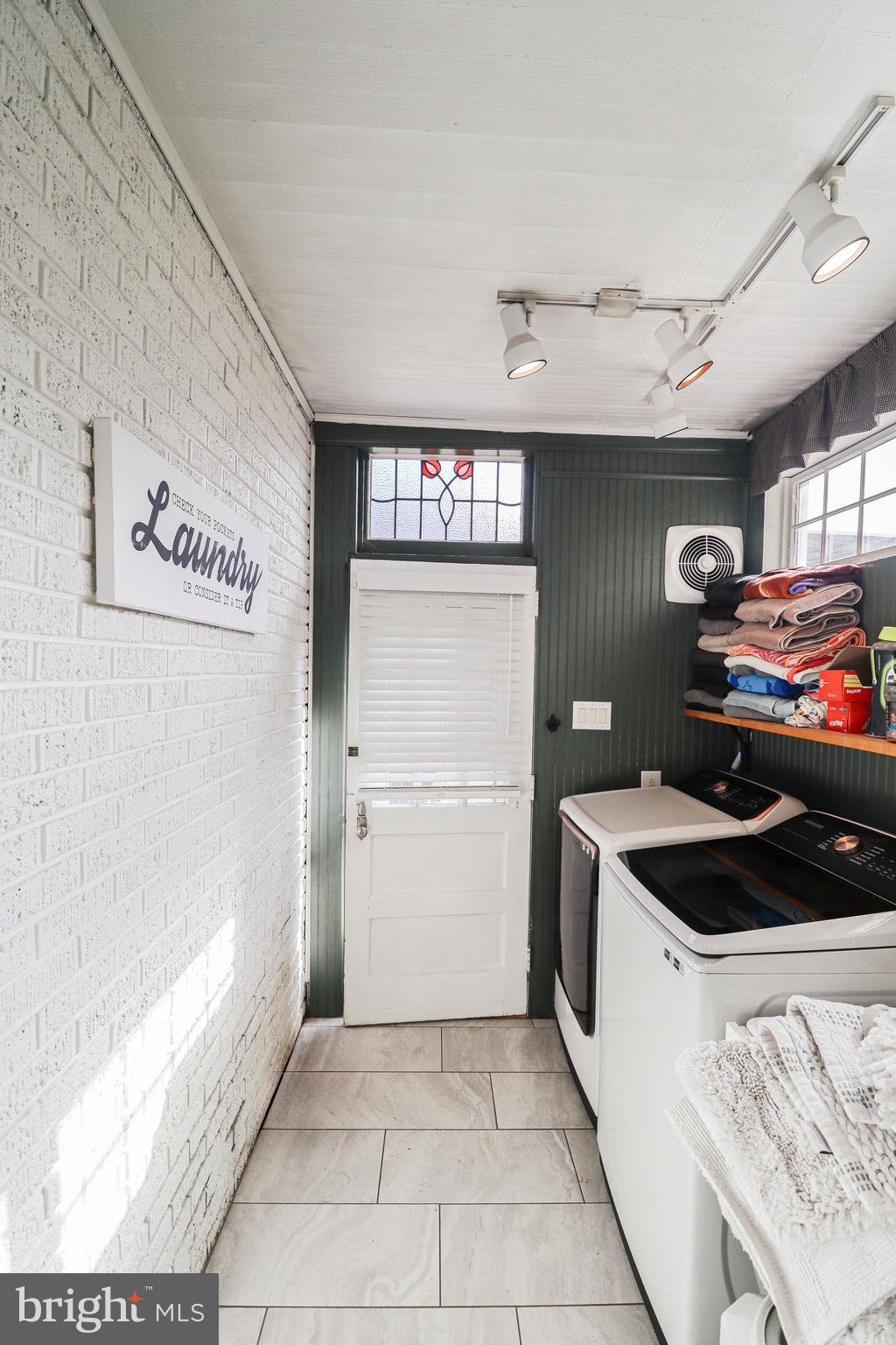 OLD EAST YORK - Residential